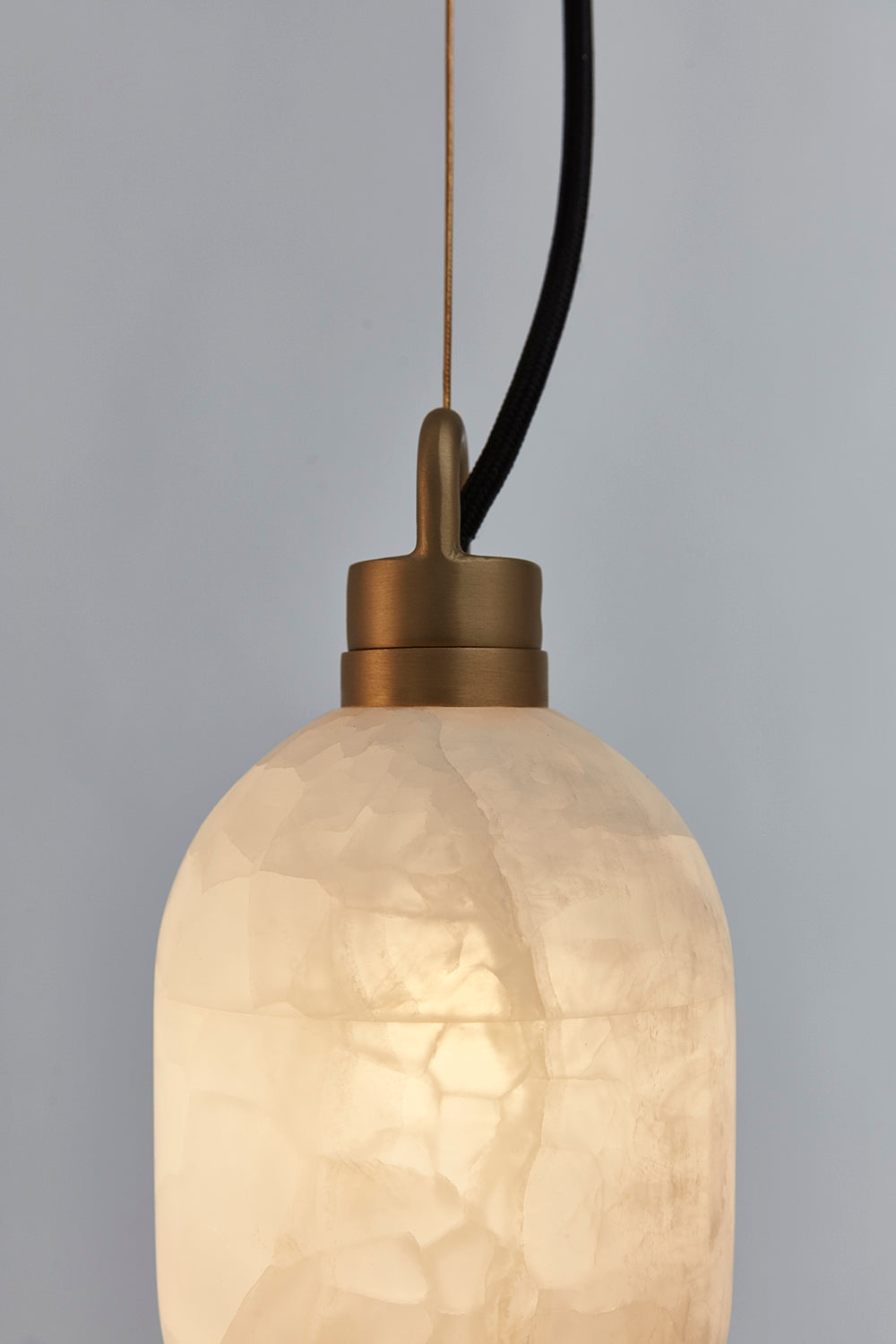 Capsa Alabaster Pendant Lamp