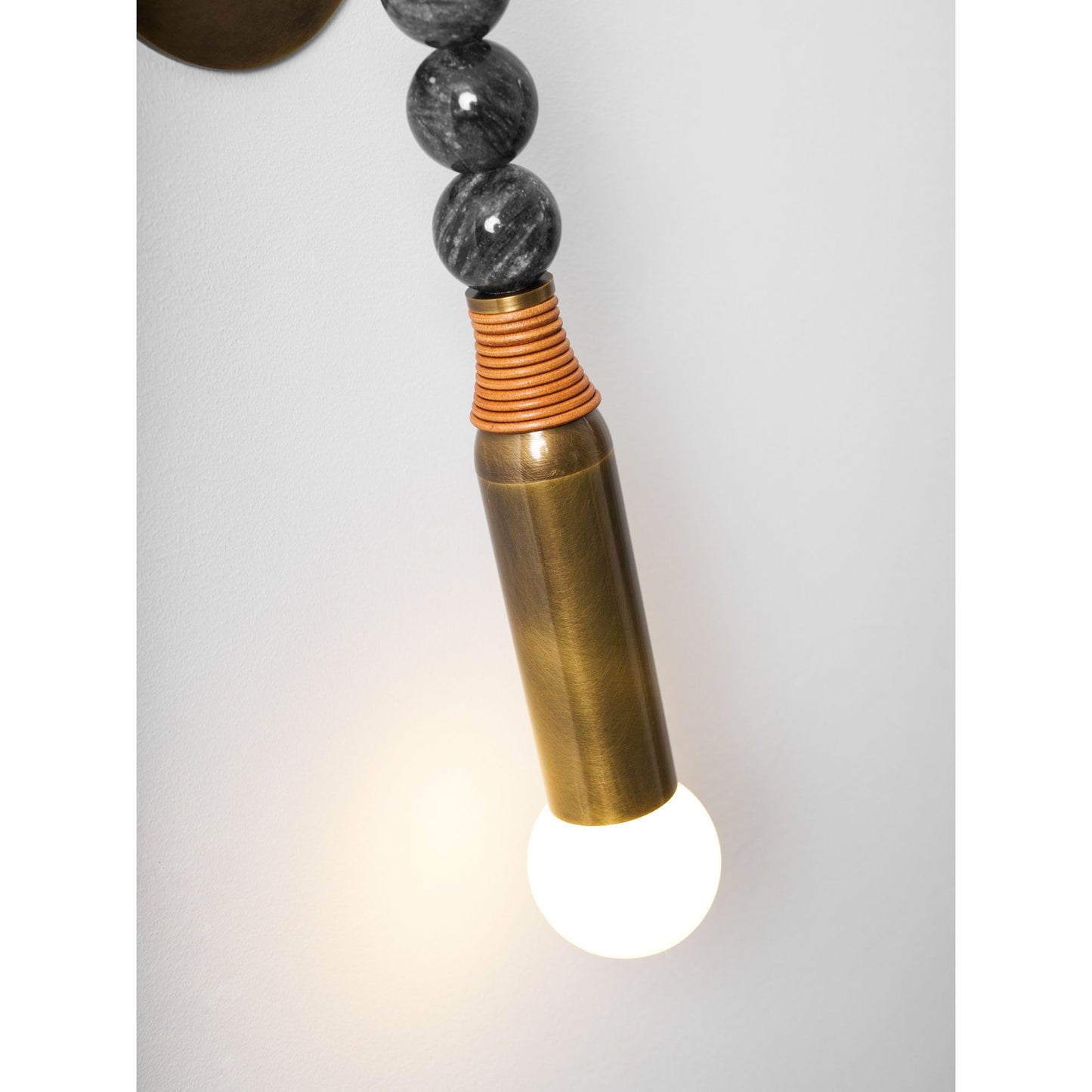 Toam Wall Lamp