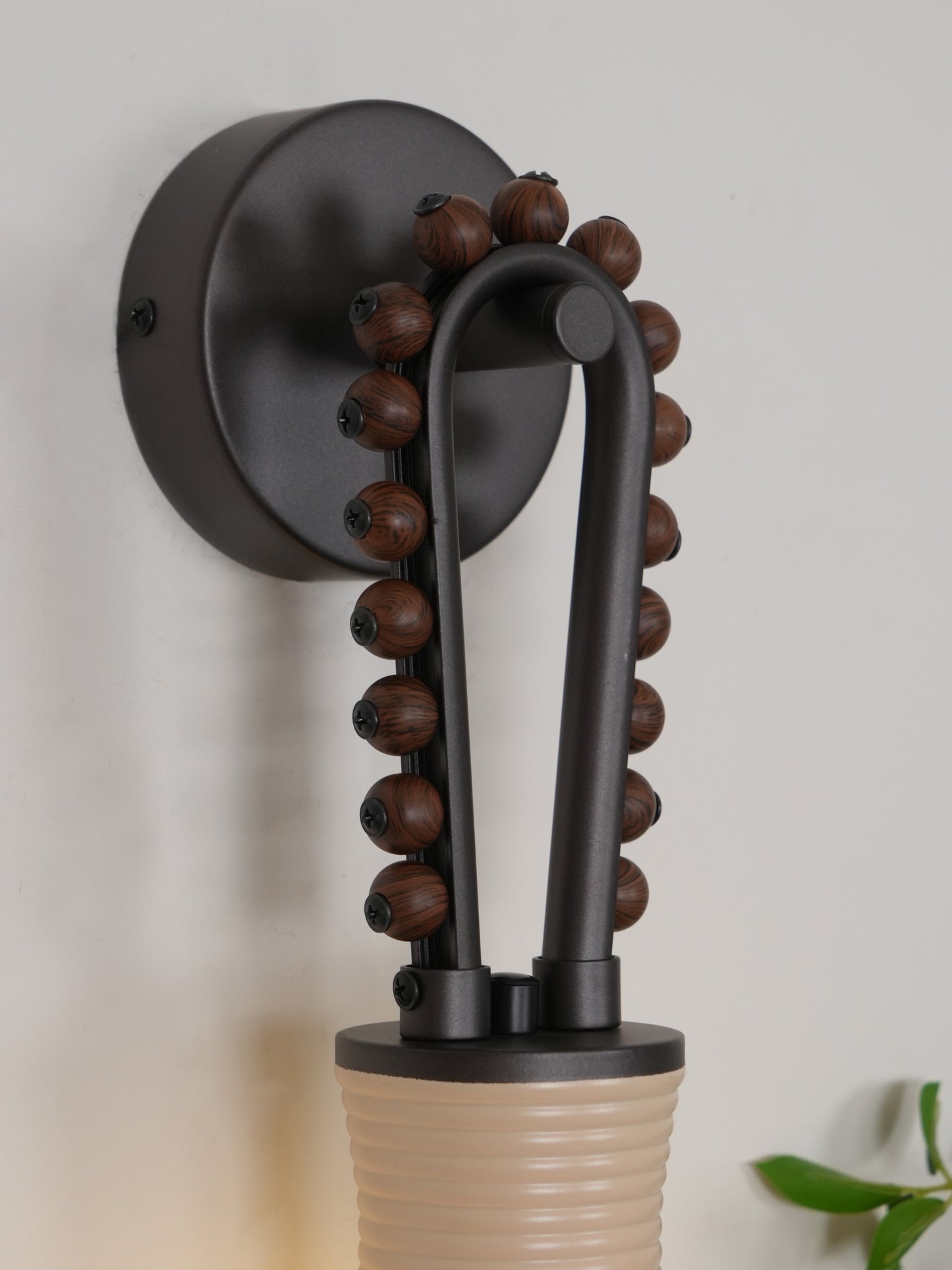Loop Alabaster Wall Lamp