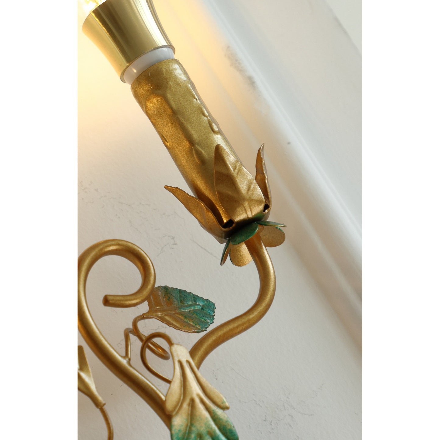 Mechini Wall Lamp