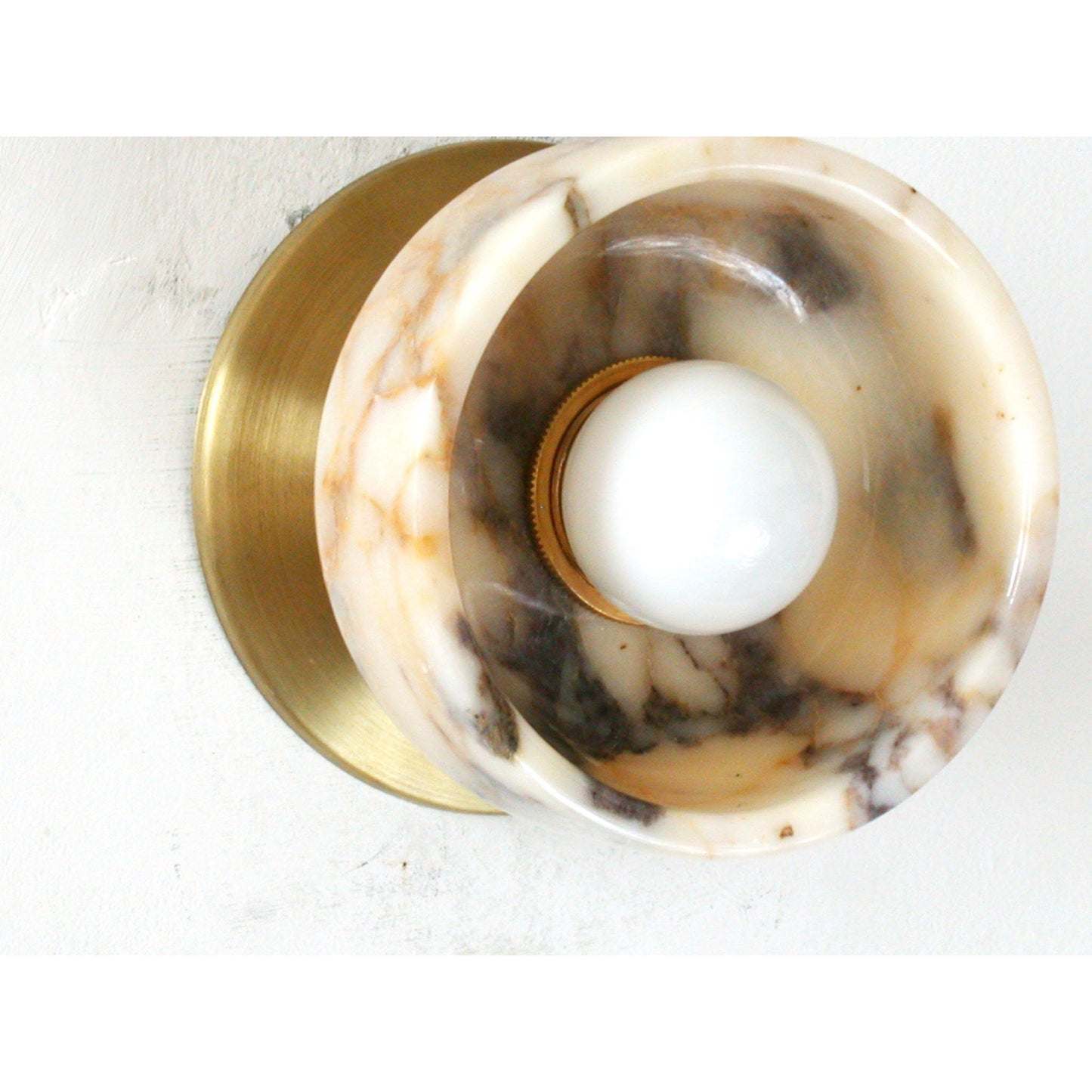 Piedra Wall Lamp