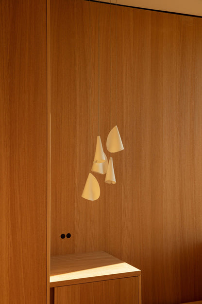 21 Thin Porcelain Pendant Lamp
