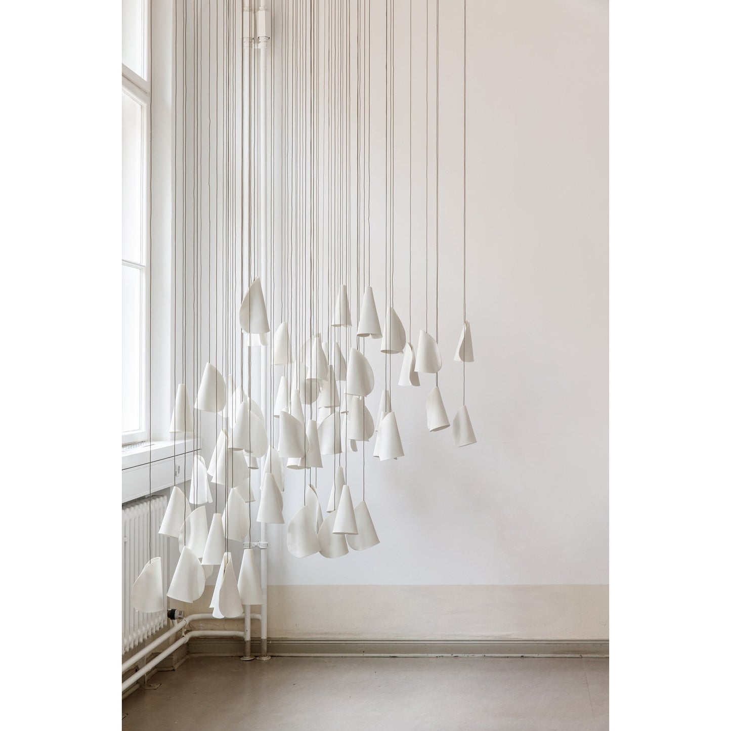 21 Thin Porcelain Pendant Lamp