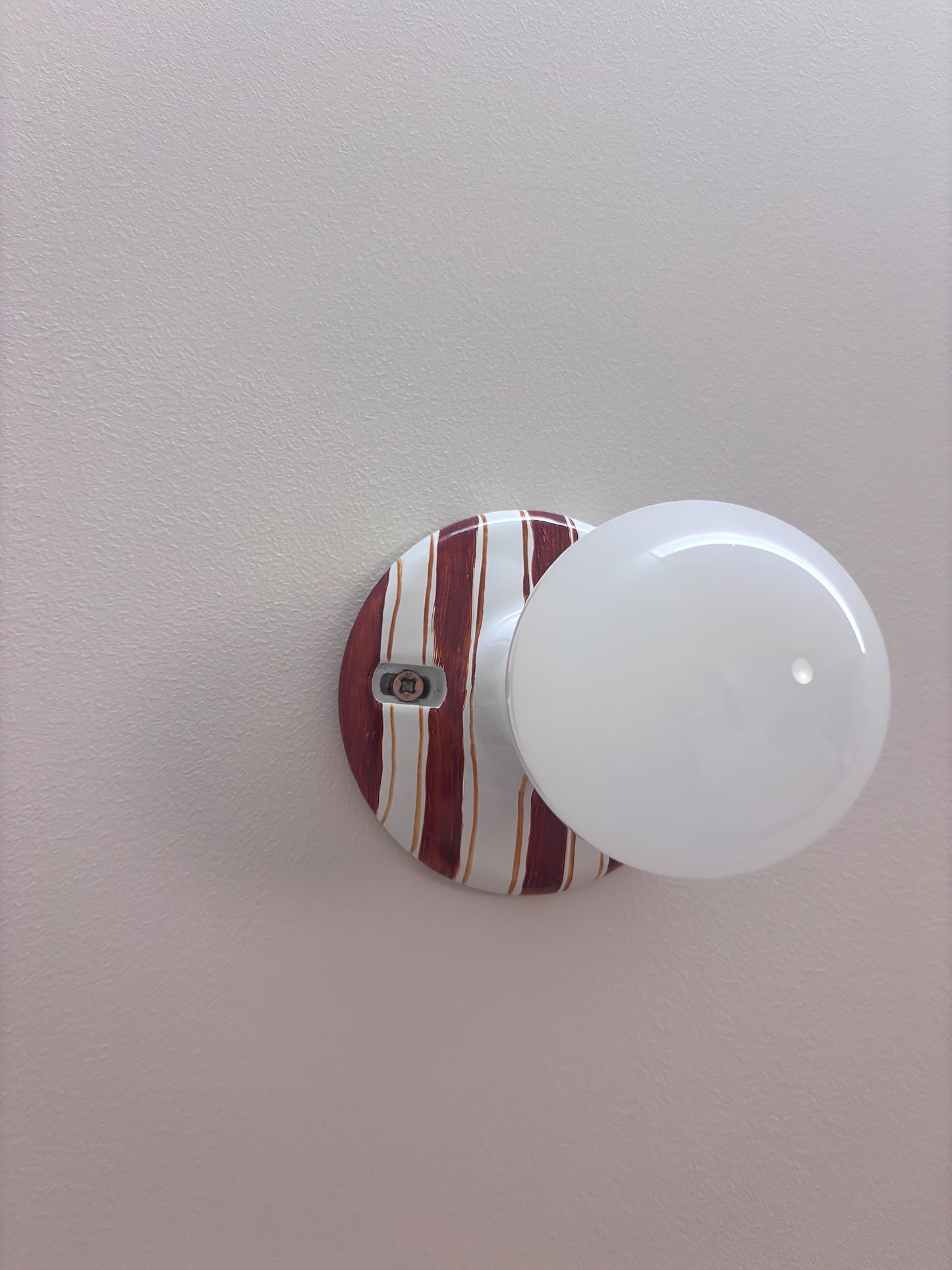 Ambrette Wall Lamp