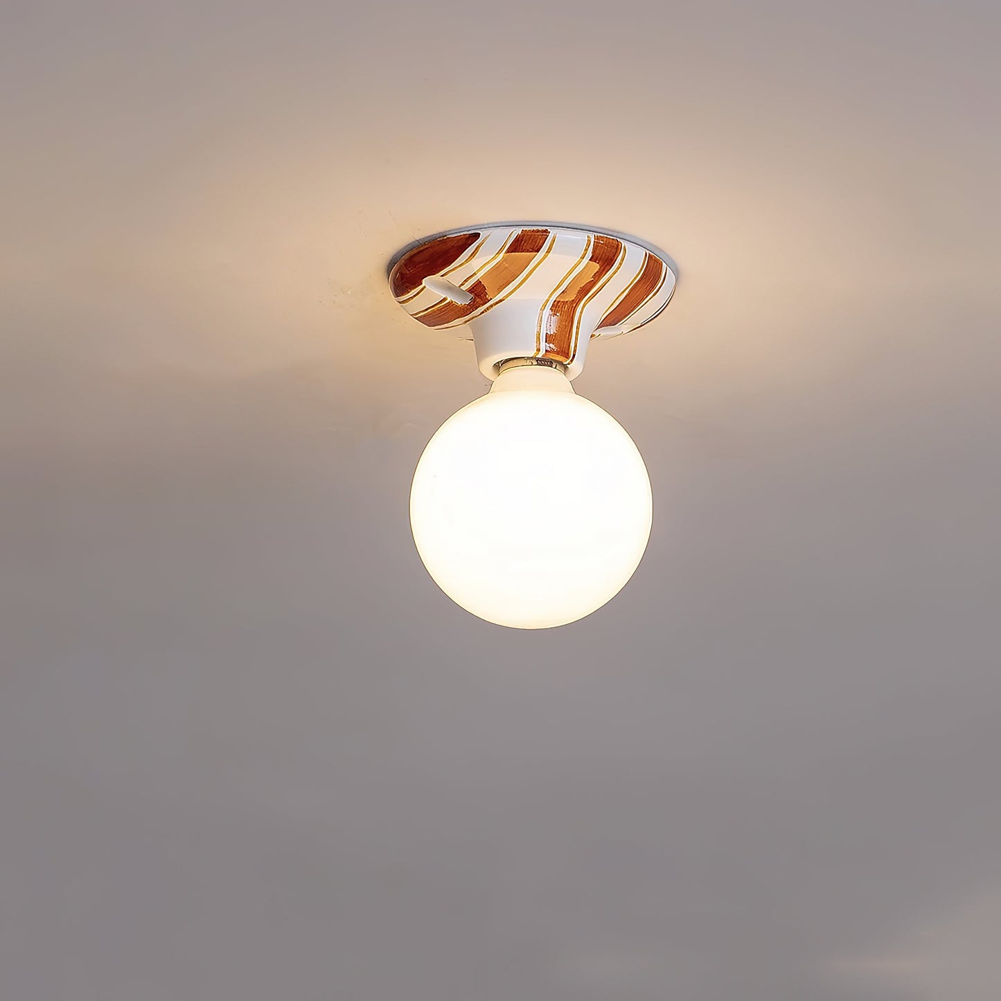 Ambrette Wall Lamp