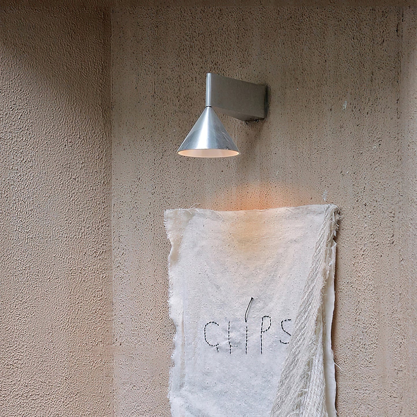 Apollo Aluminum Wall Lamp