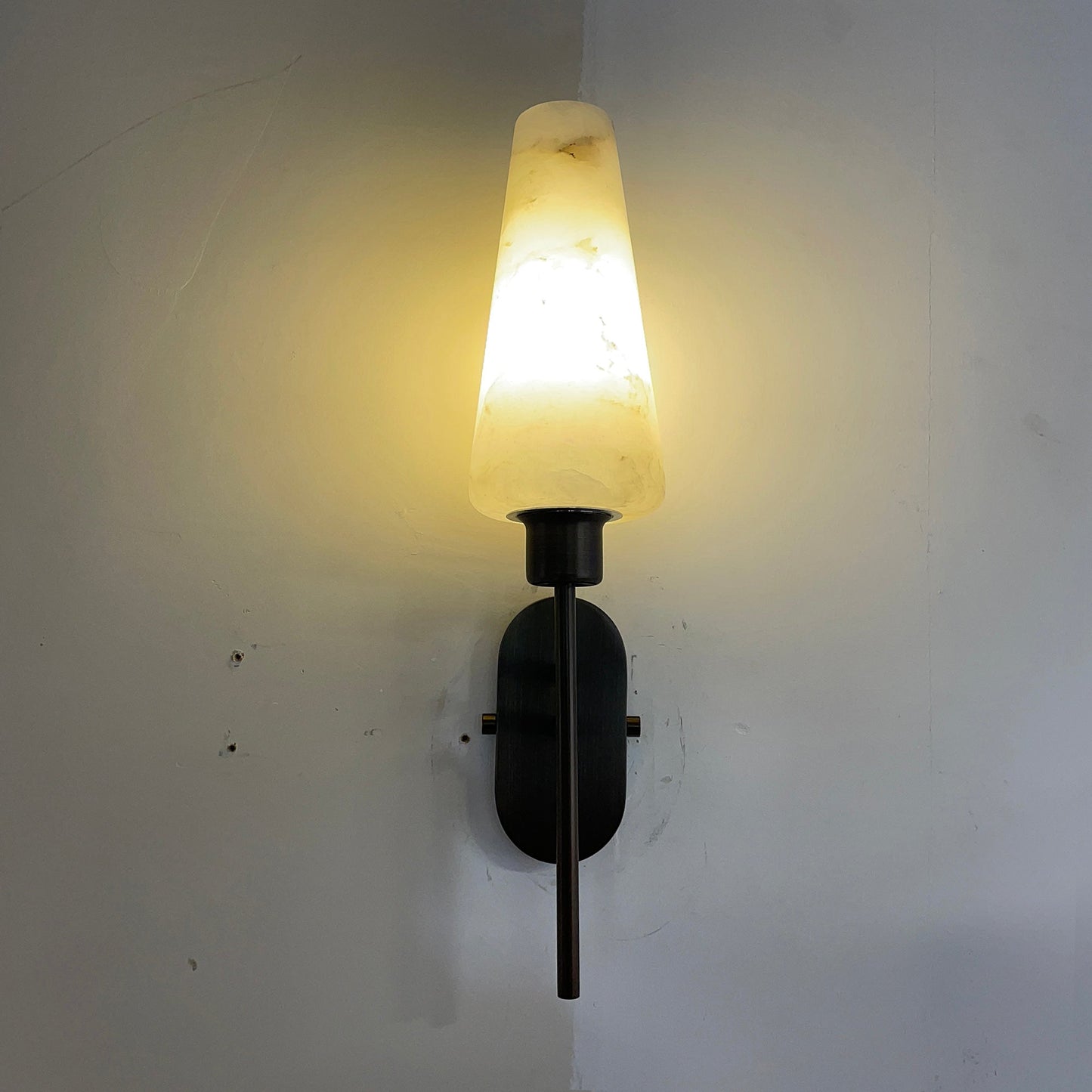 Arras Alabaster Wall Lamp