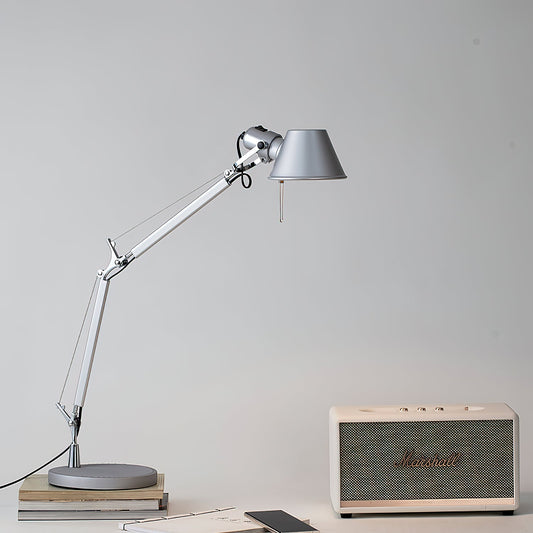 Articulated Aluminum Desk Lamp