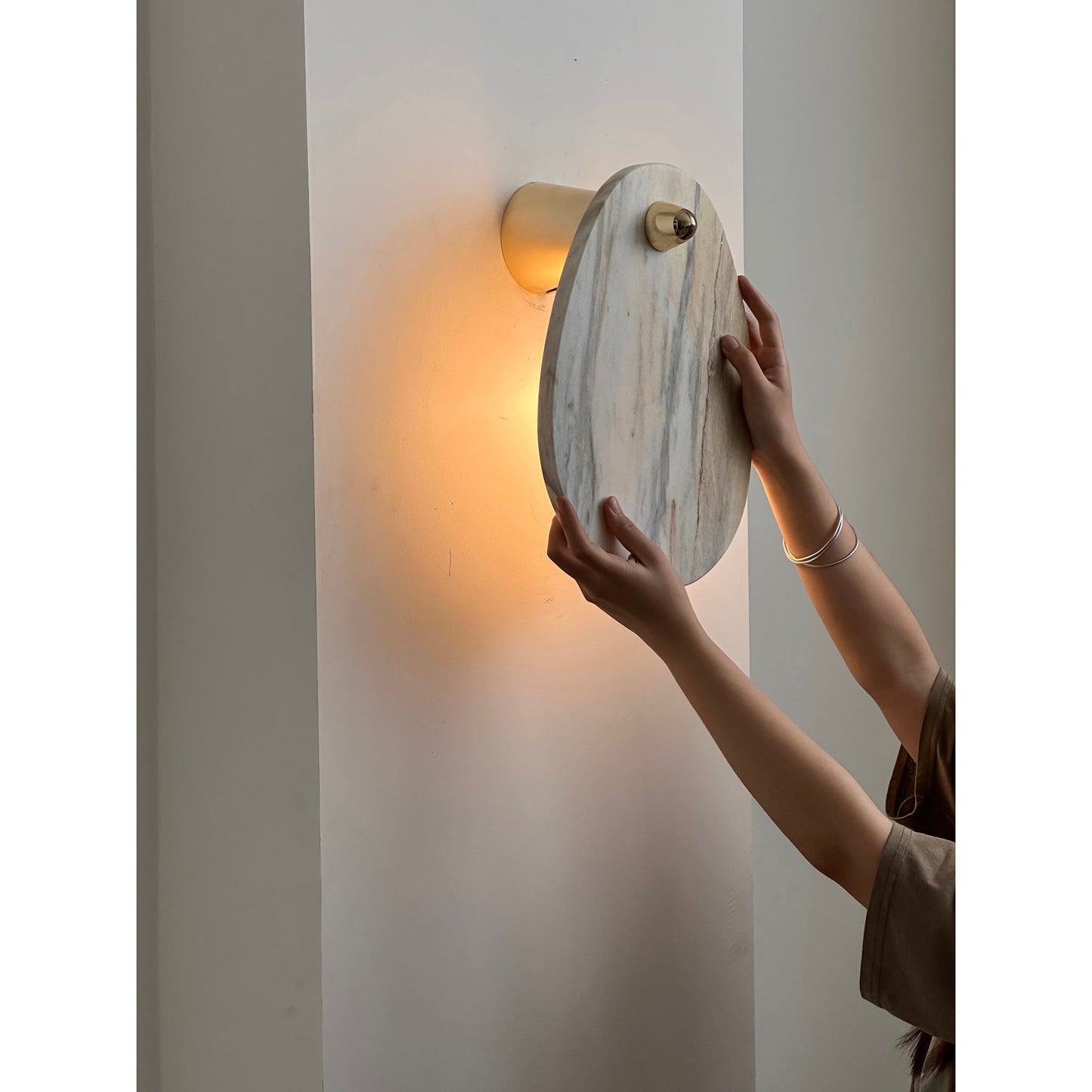 Aurora Marble Wall Lamp