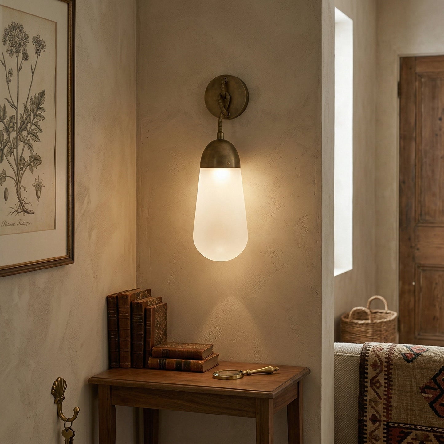 Lariat Wall Lamp