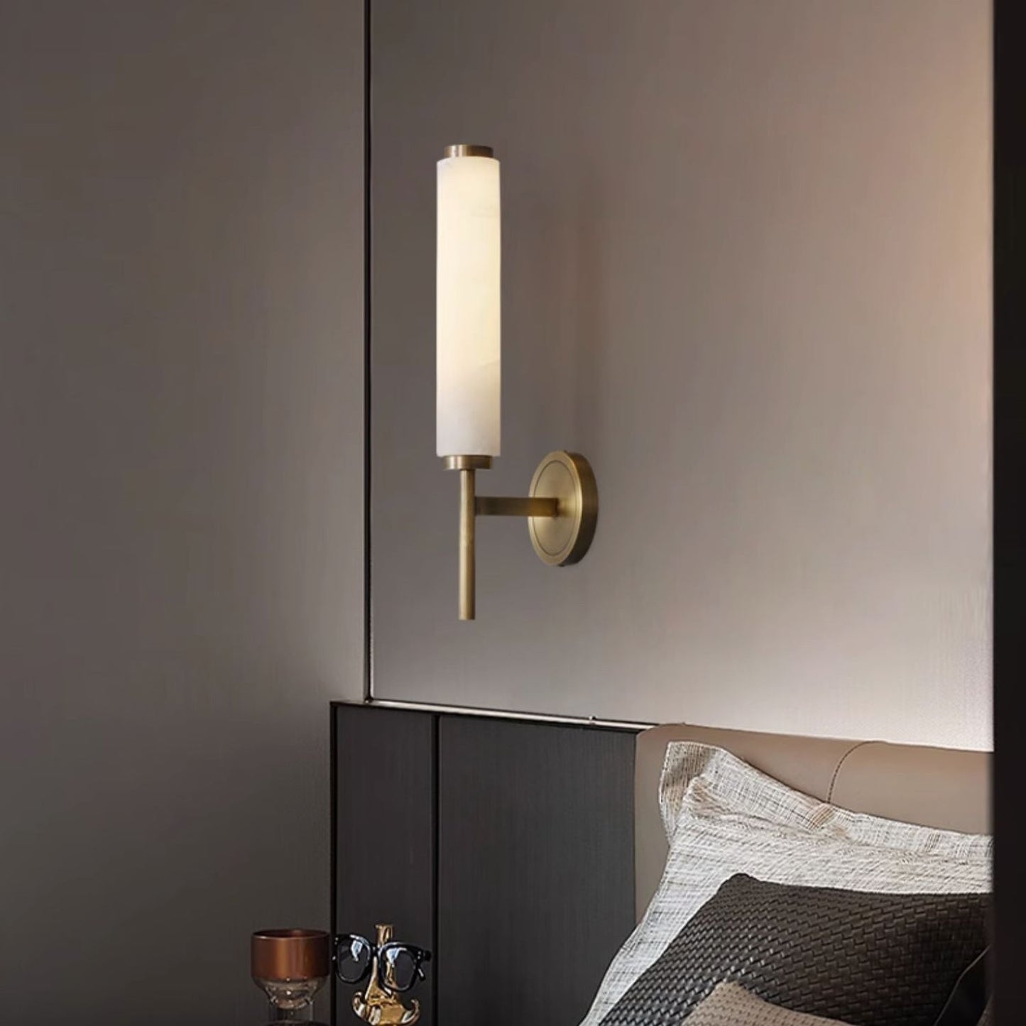 Brindisi Alabaster Wall Lamp