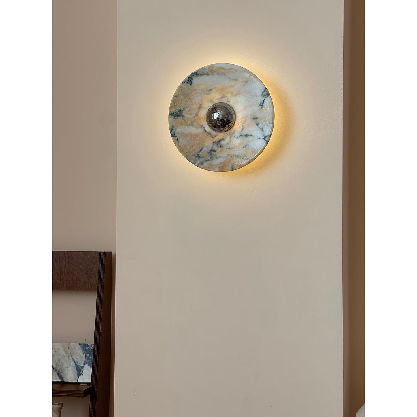 Calacatta Round Marble Sconce