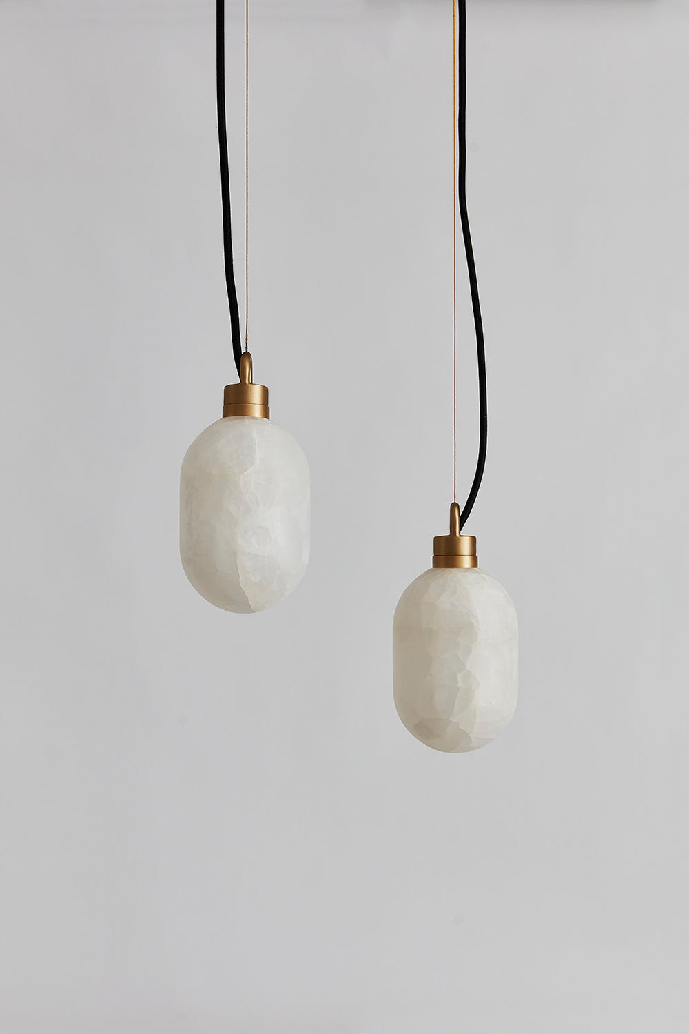 Capsa Alabaster Pendant Lamp