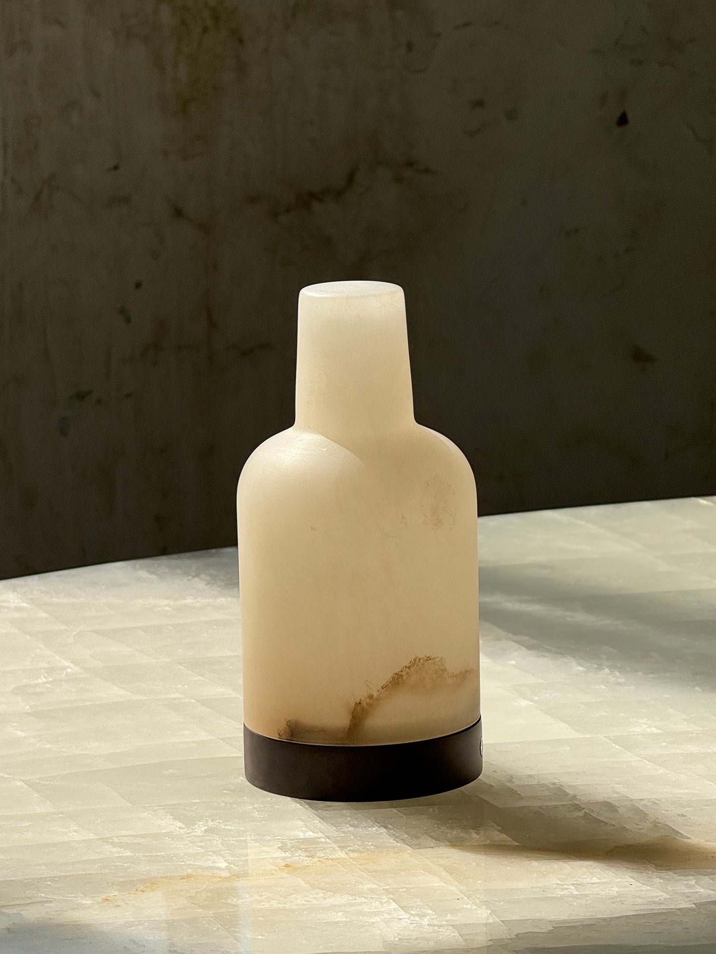 Carpyen Alabast Table Lamp (Built-in Battery)