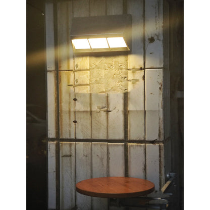 Cedrick LED Wall Lamp