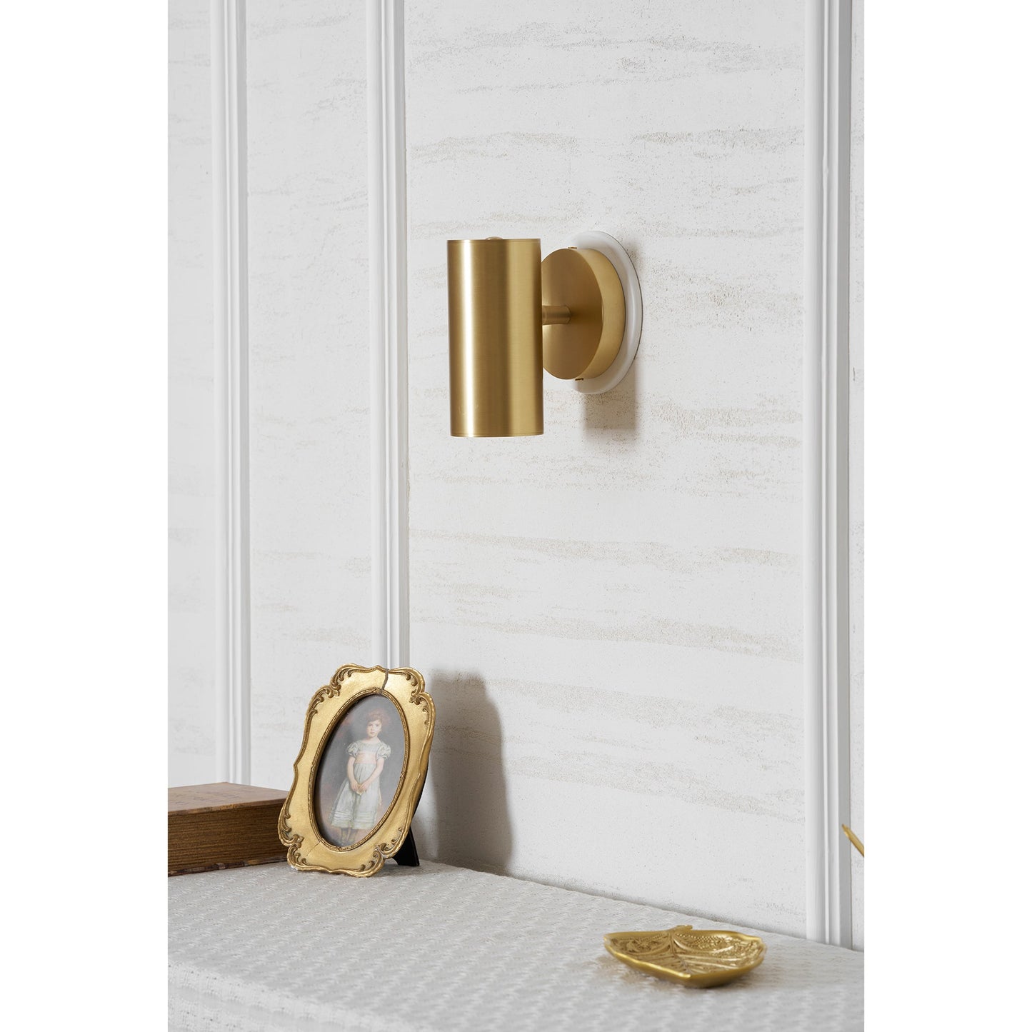 Champeaux Sconce