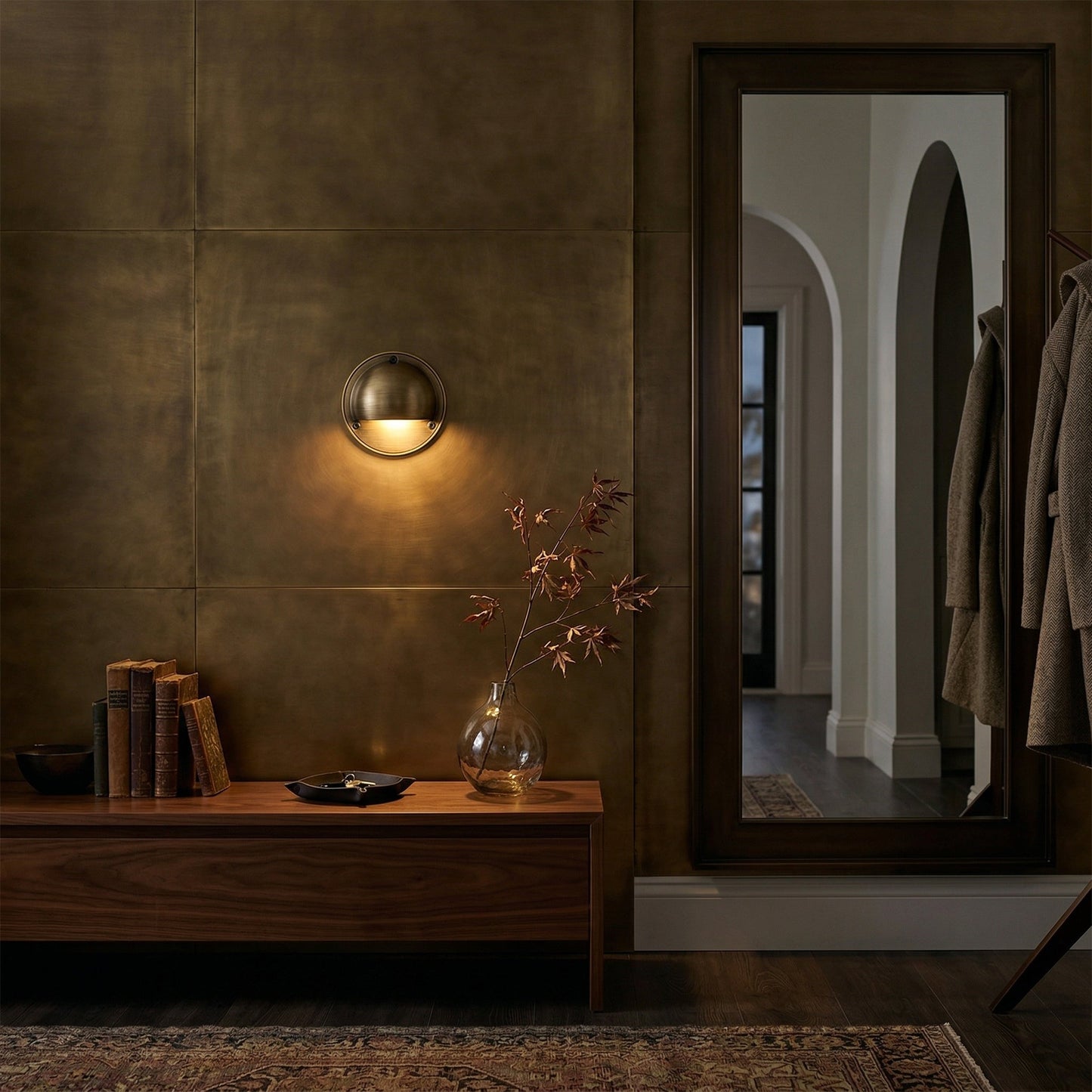 Hardy Wall Lamp