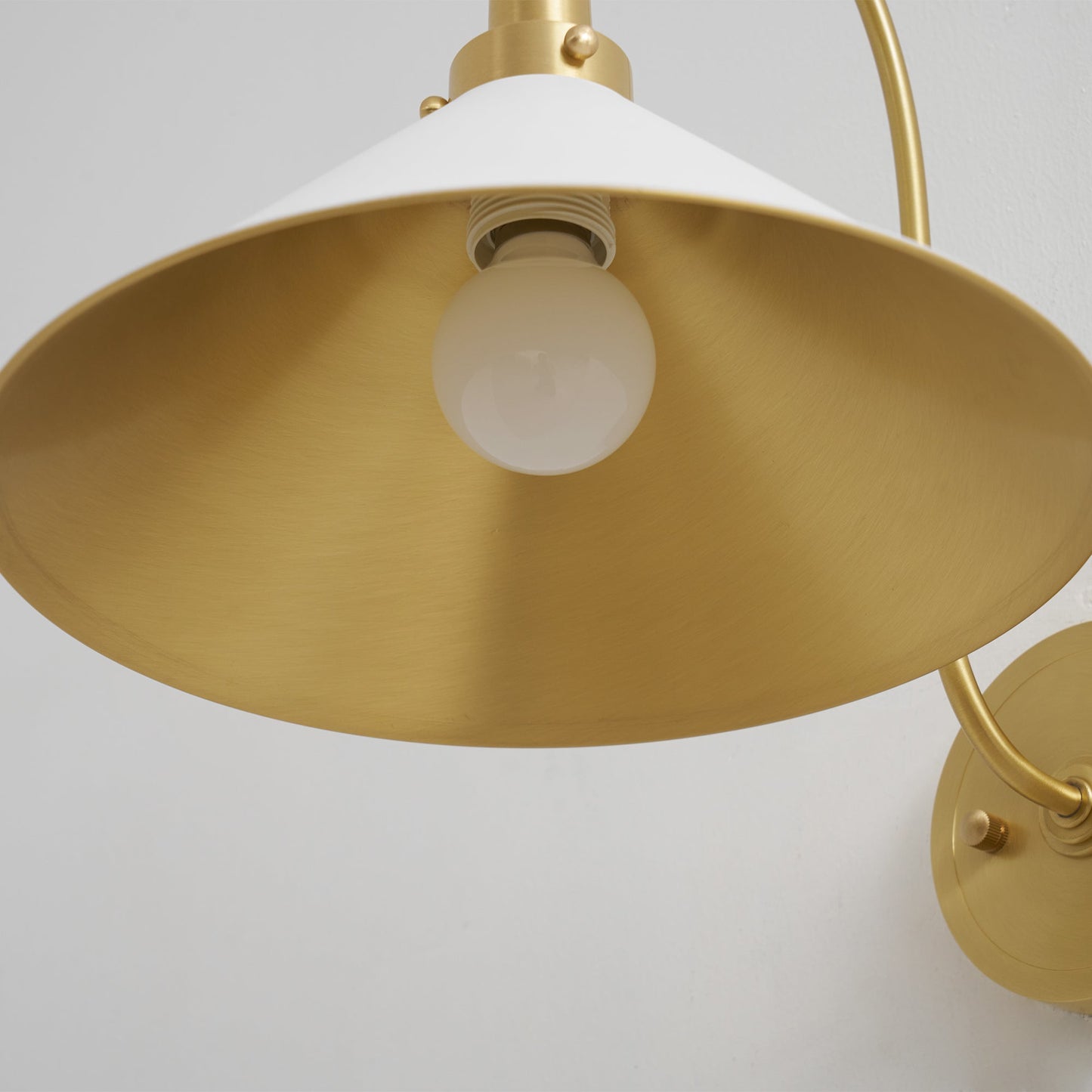 Clivedon Wall Lamp