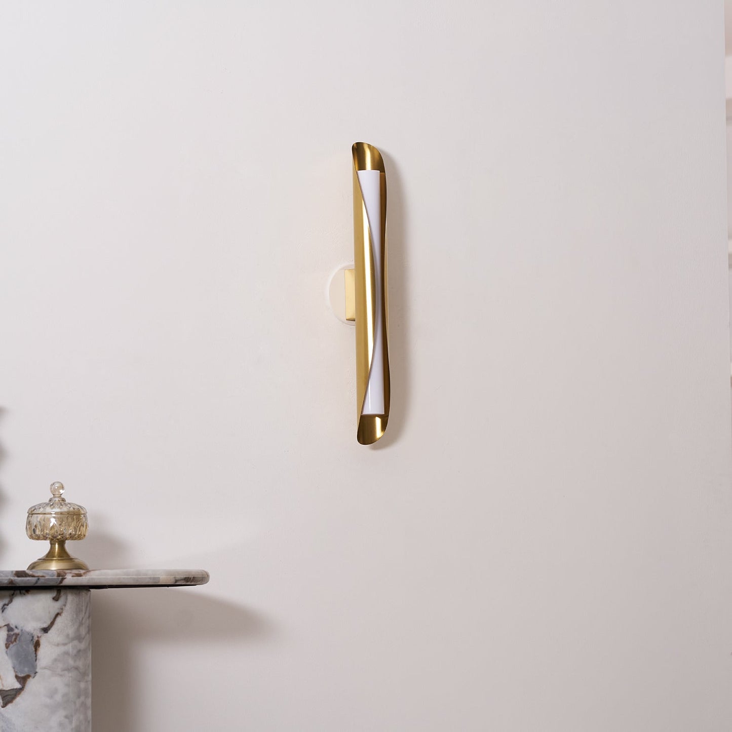 Cocon Wall Lamp