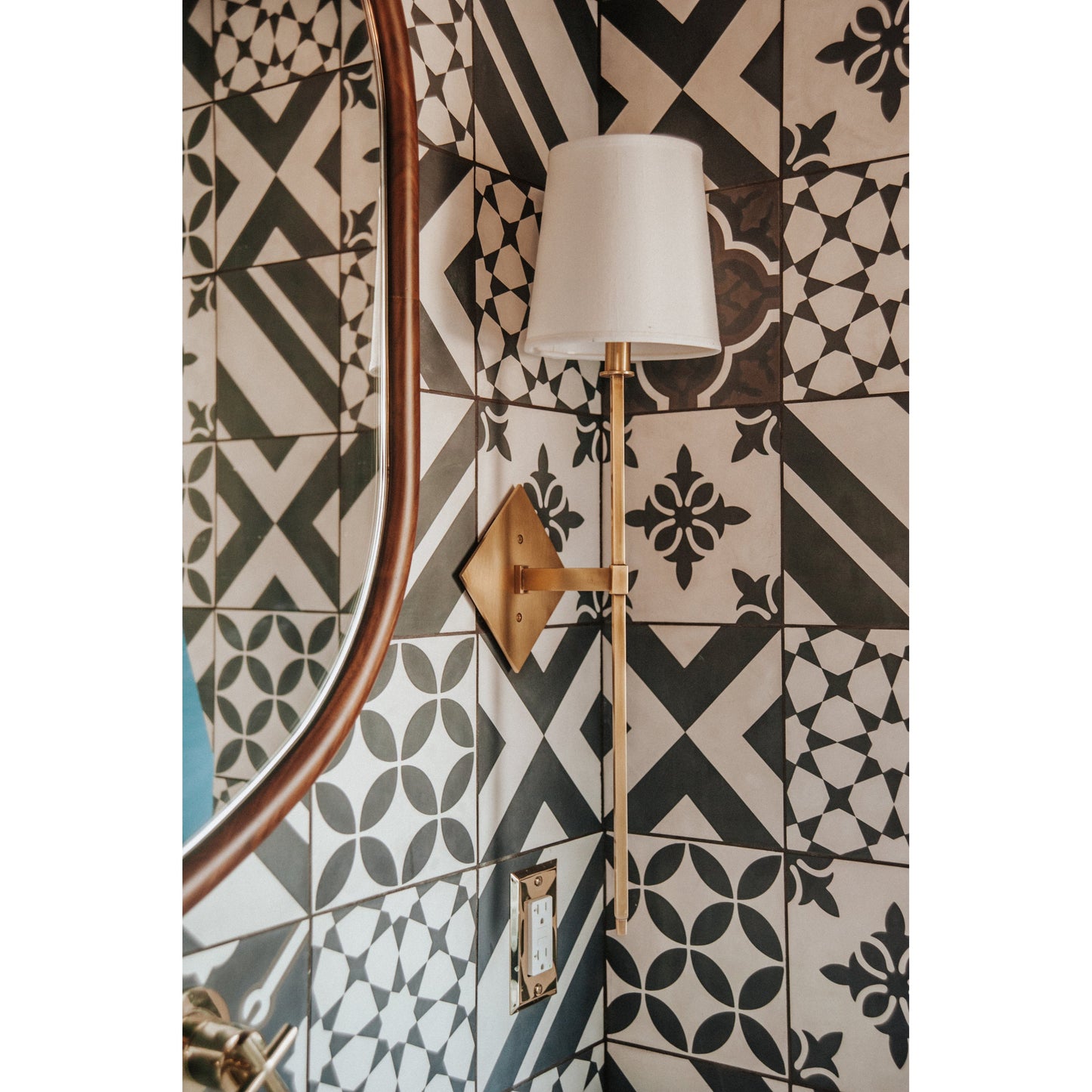 Cortland Wall Lamp