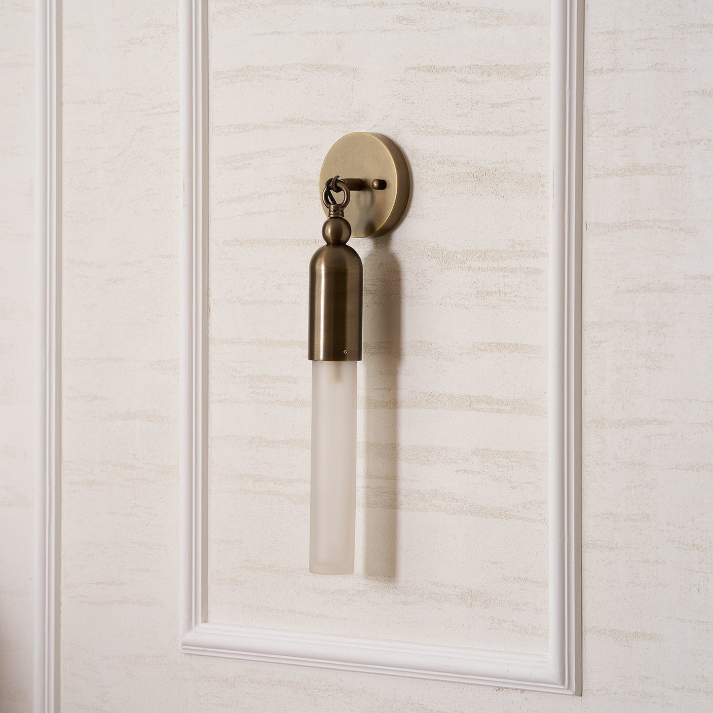 Darby Wall Lamp