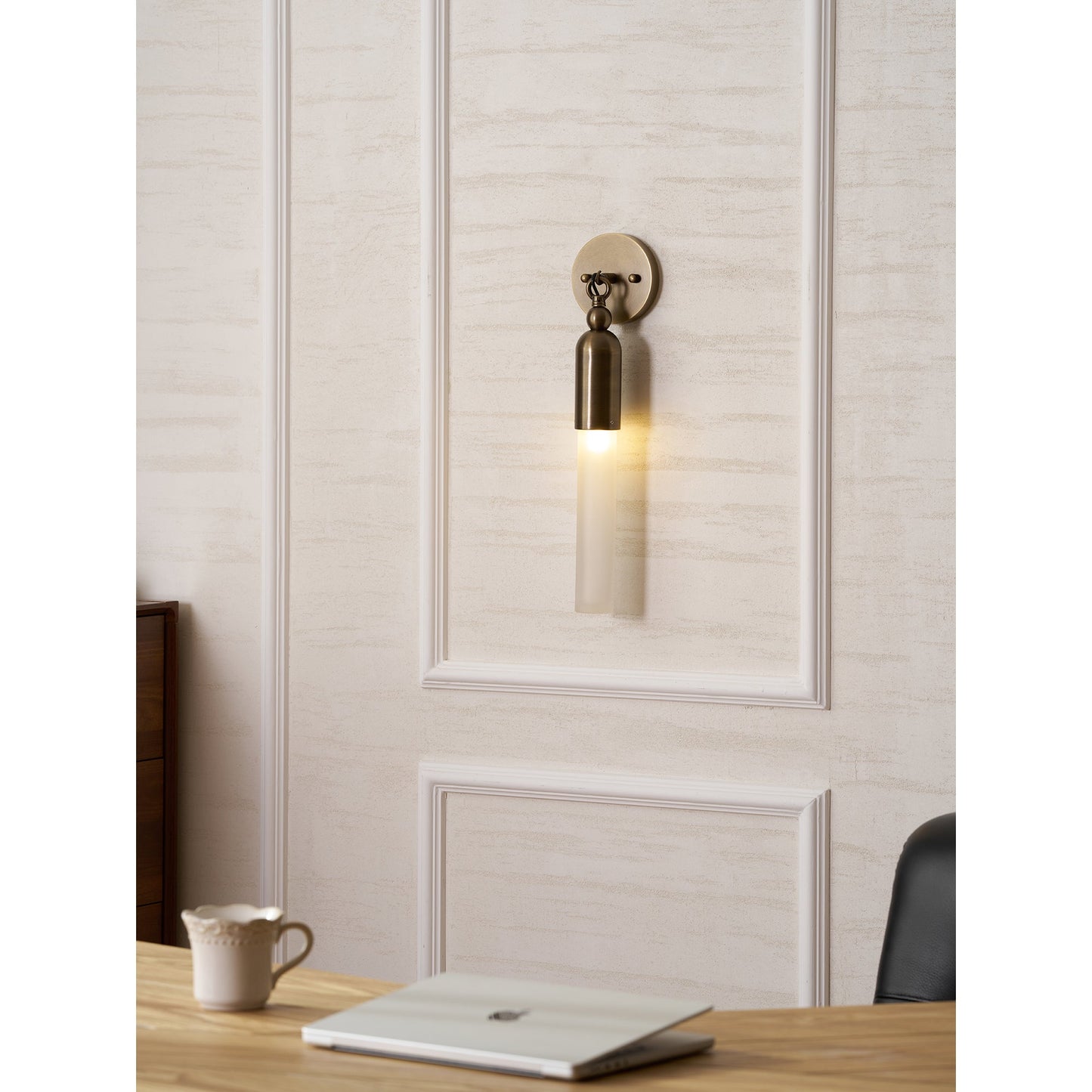 Darby Wall Lamp
