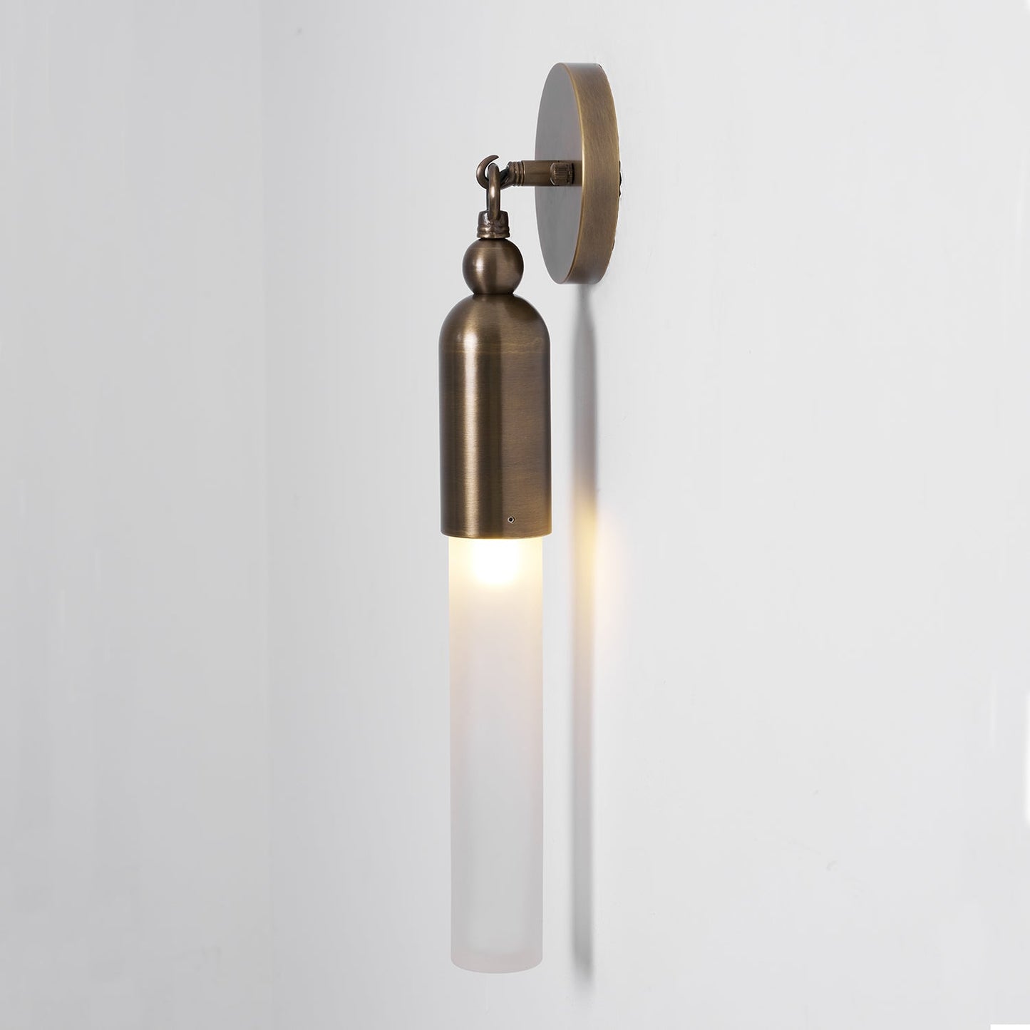 Darby Wall Lamp