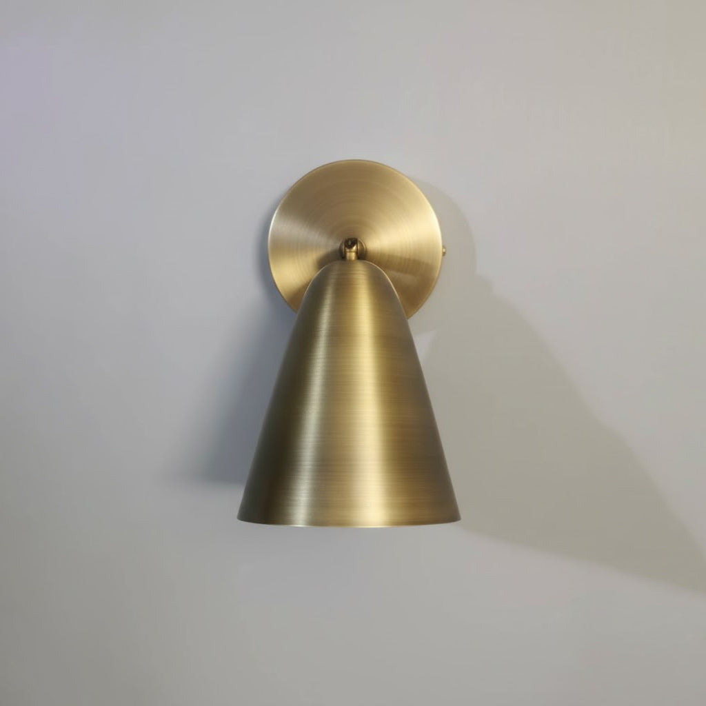 Dax Brass Wall Lamp