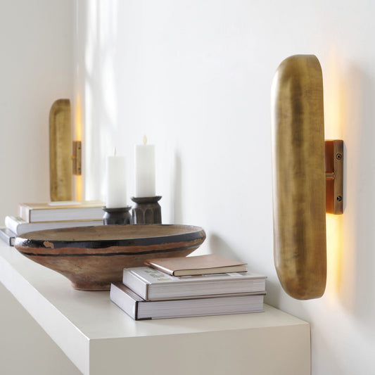Dax Brass Wall Lamp