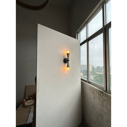 Dax Wall Lamp