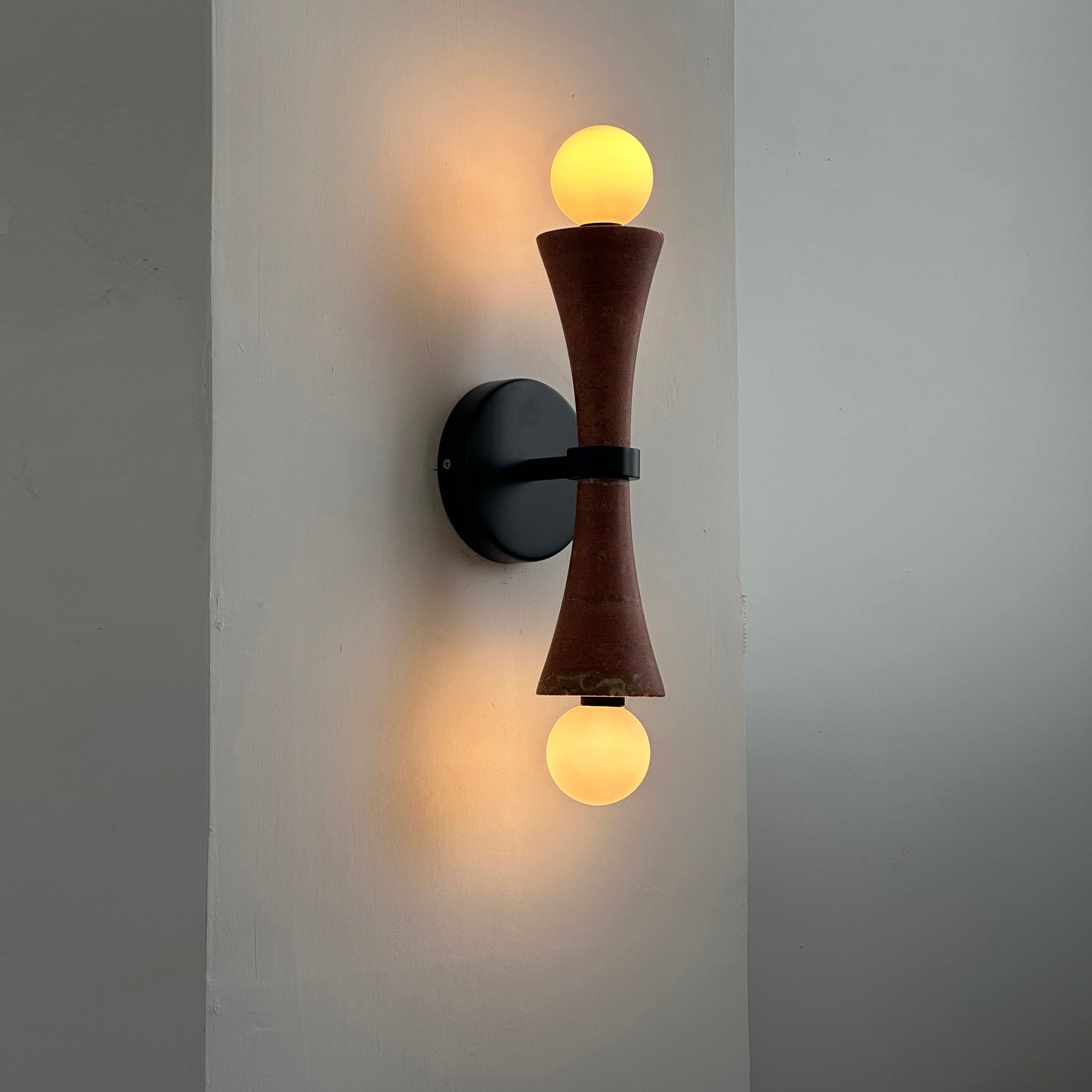 Dax Wall Lamp