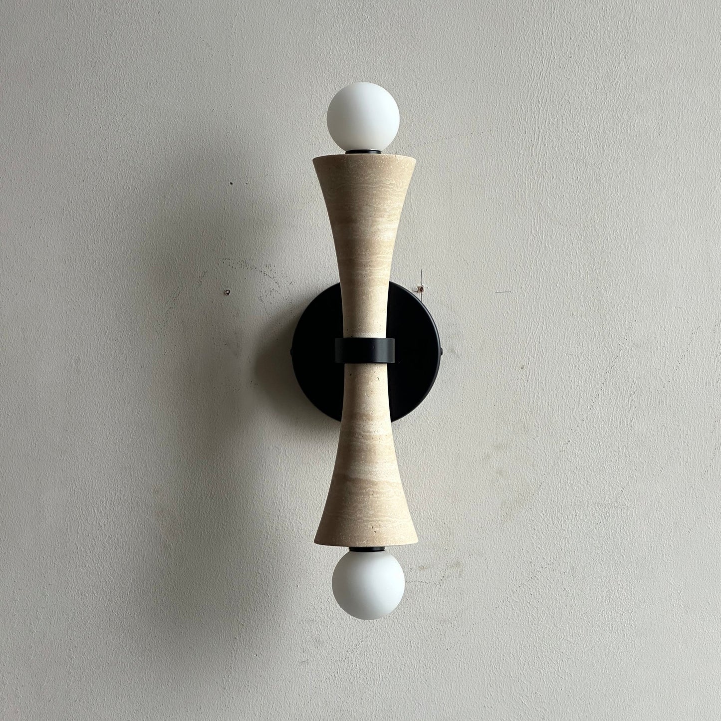 Dax Wall Lamp