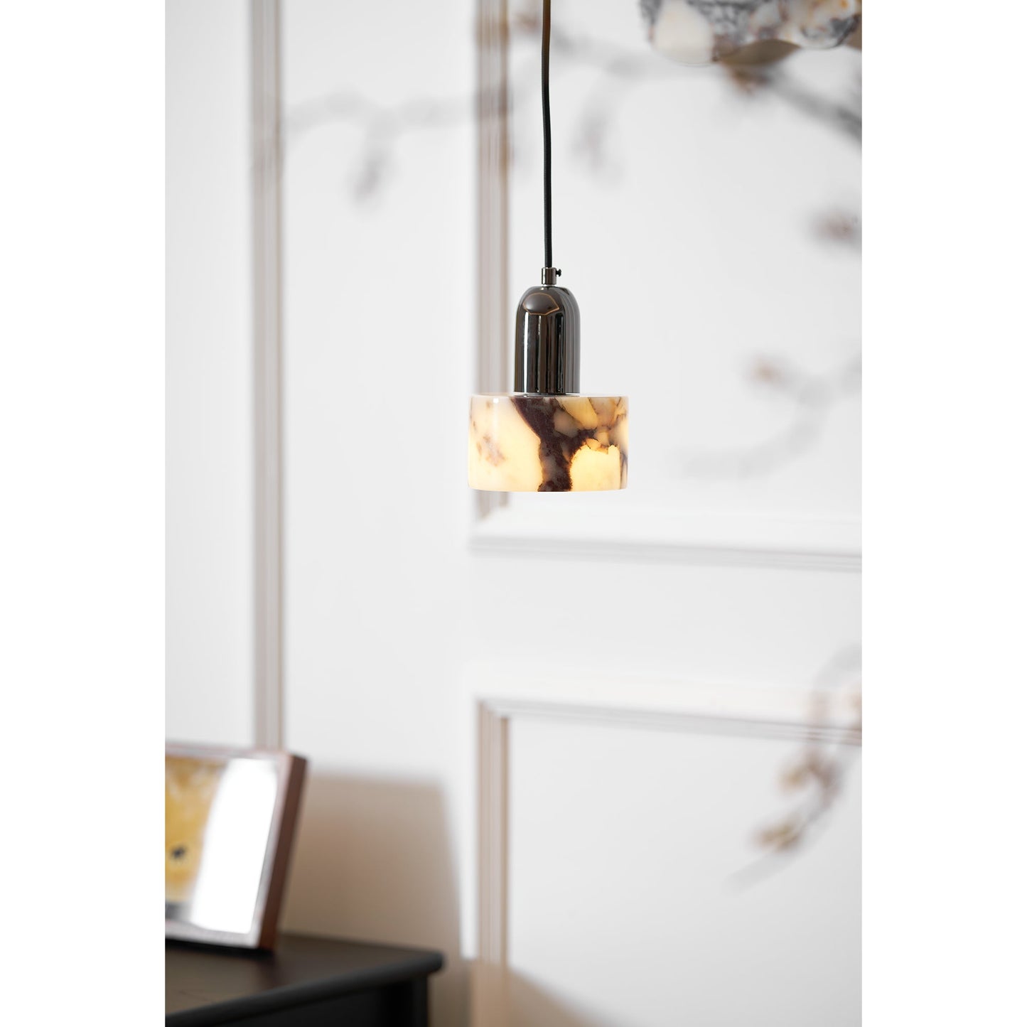 Dekum Marble Pendant Lamp