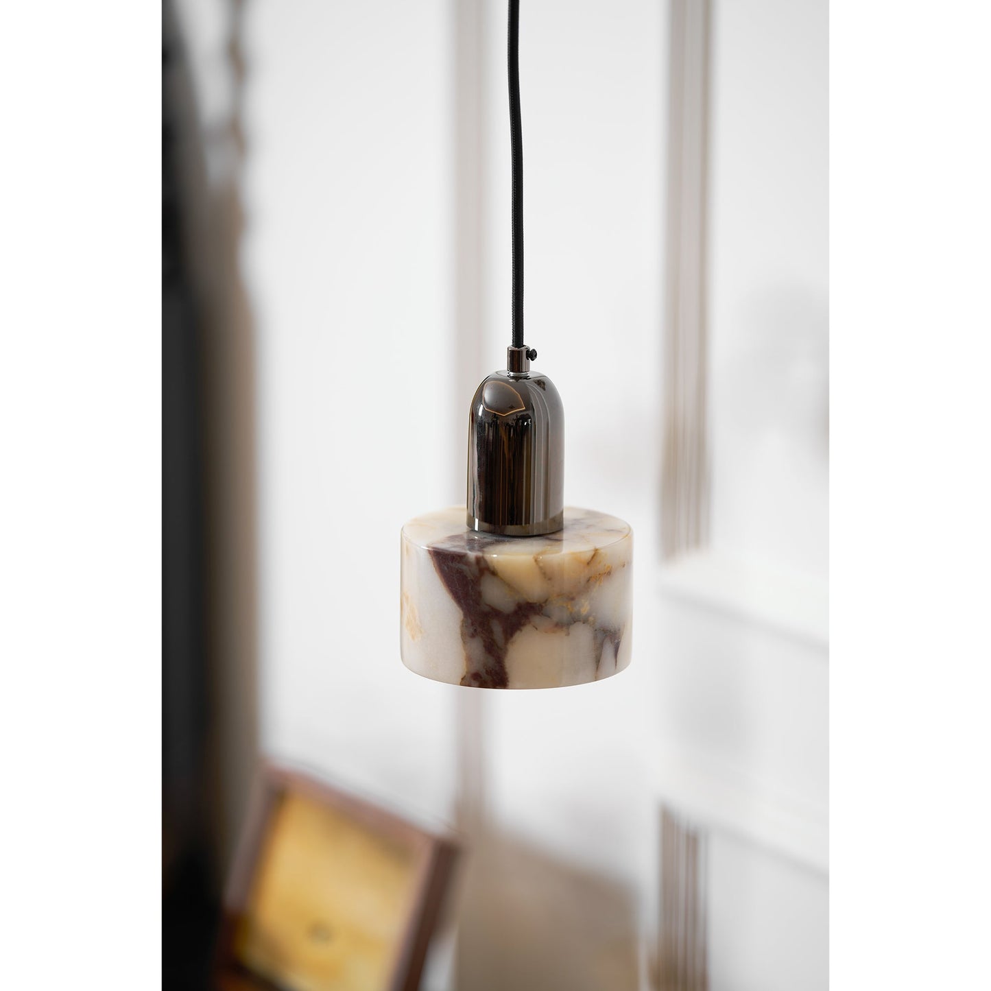 Dekum Marble Pendant Lamp