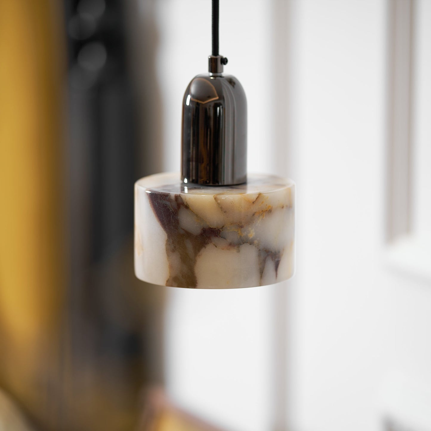 Dekum Marble Pendant Lamp