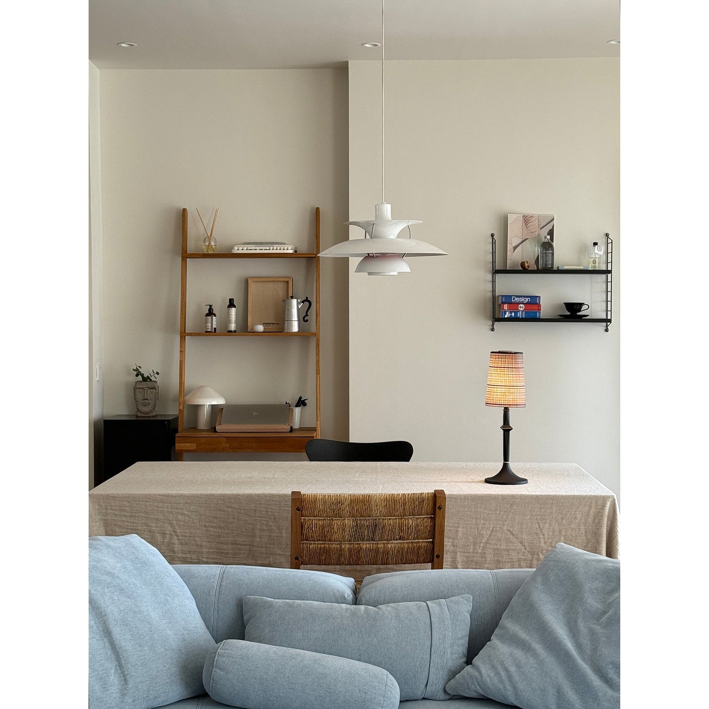 Devon Black Table Lamp (Built-in Battery)
