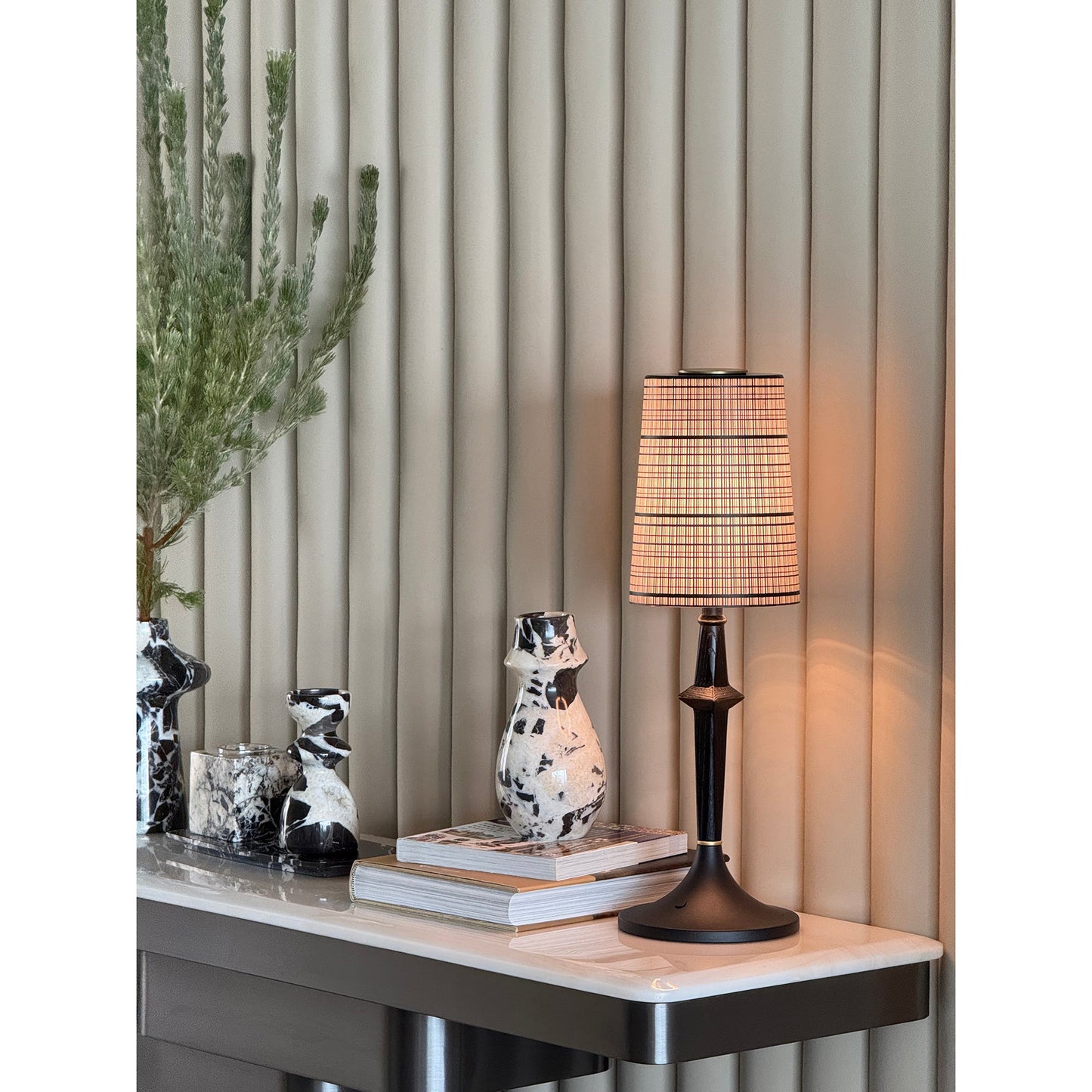 Devon Black Table Lamp (Built-in Battery)