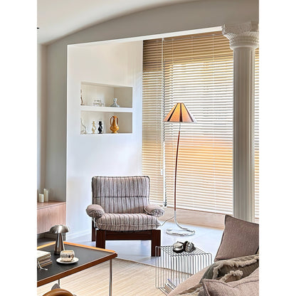 Dornstab Floor Lamp