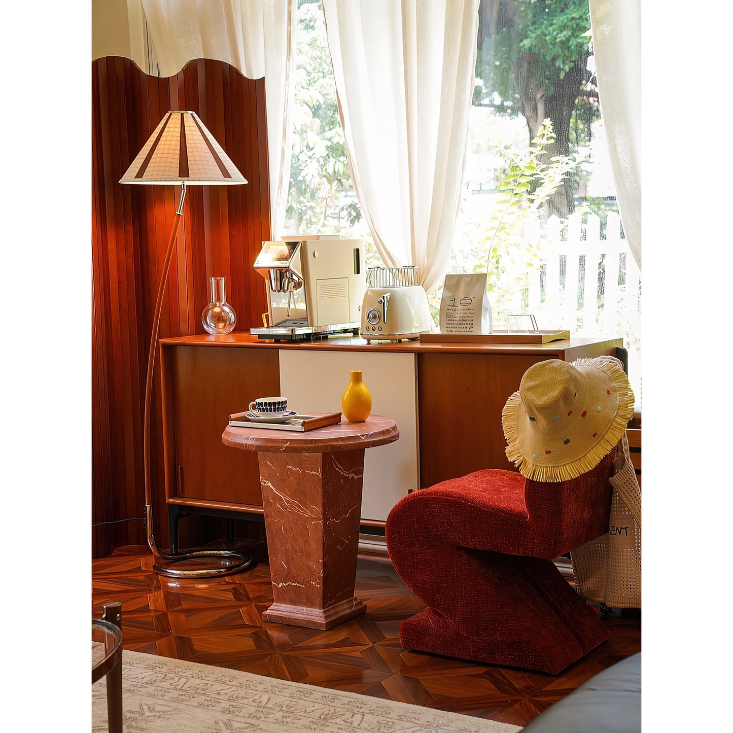 Dornstab Floor Lamp