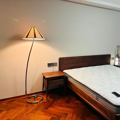 Dornstab Floor Lamp