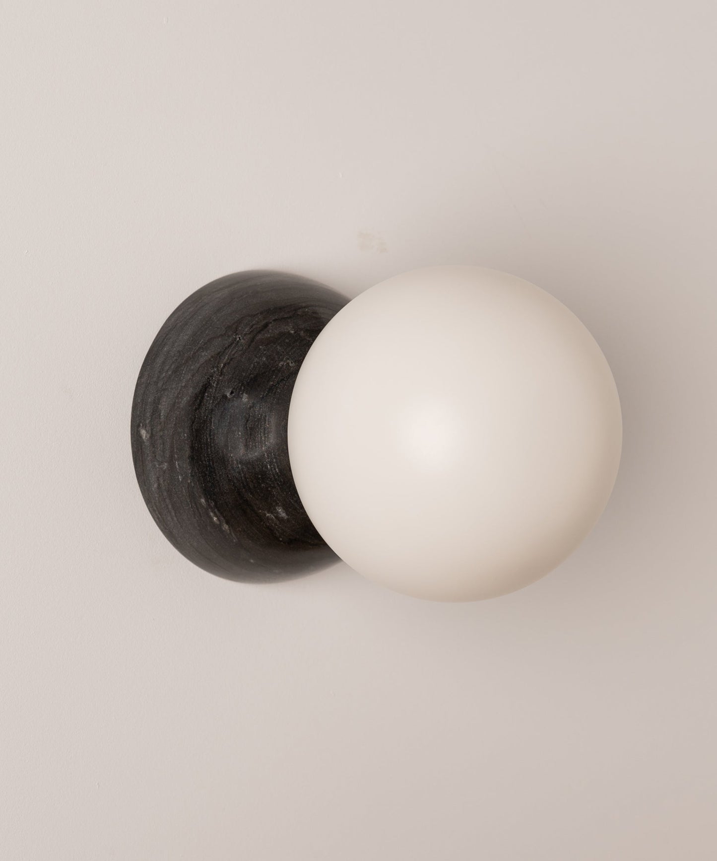 Eklipso Wall Lamp