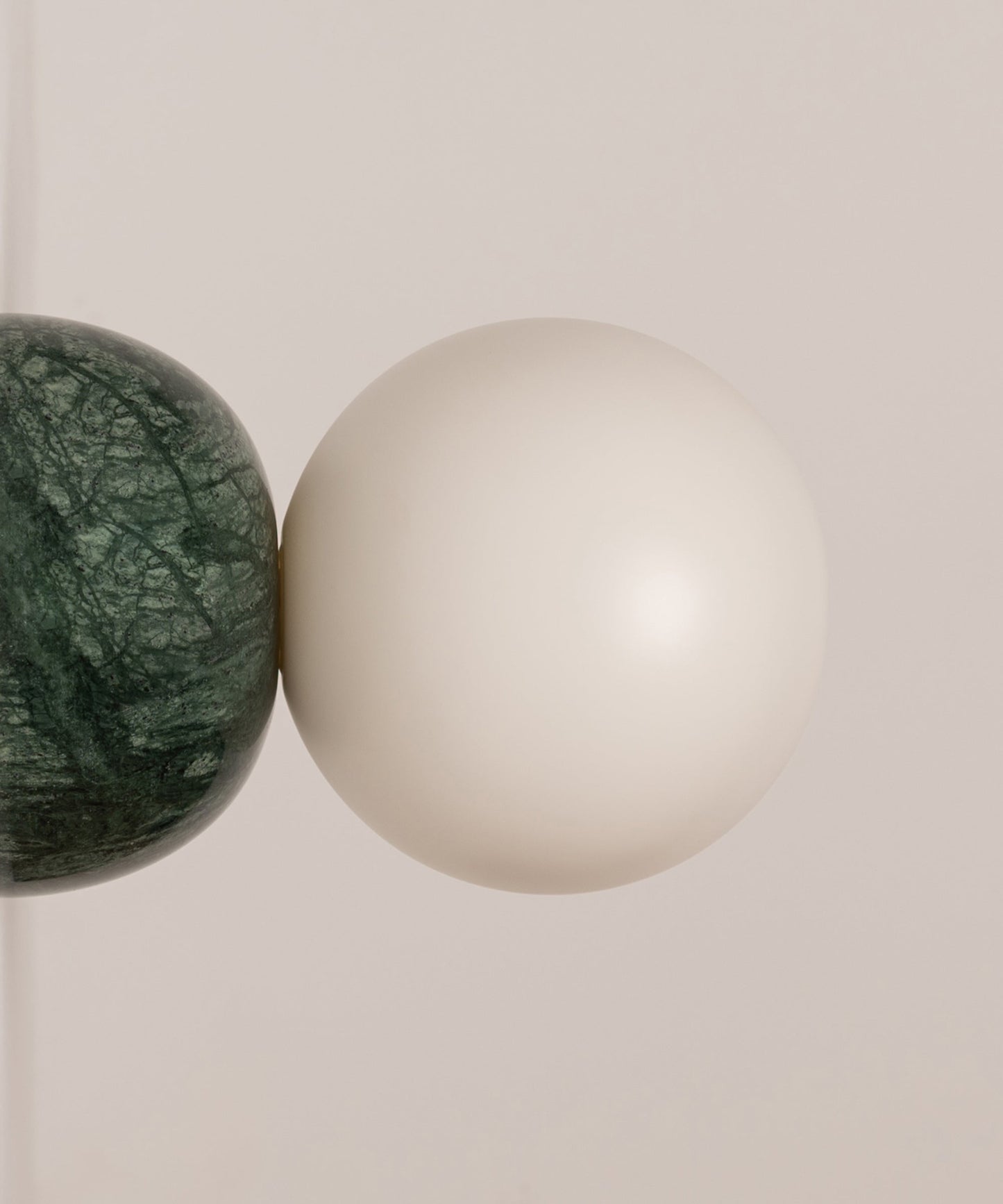 Eklipso Wall Lamp