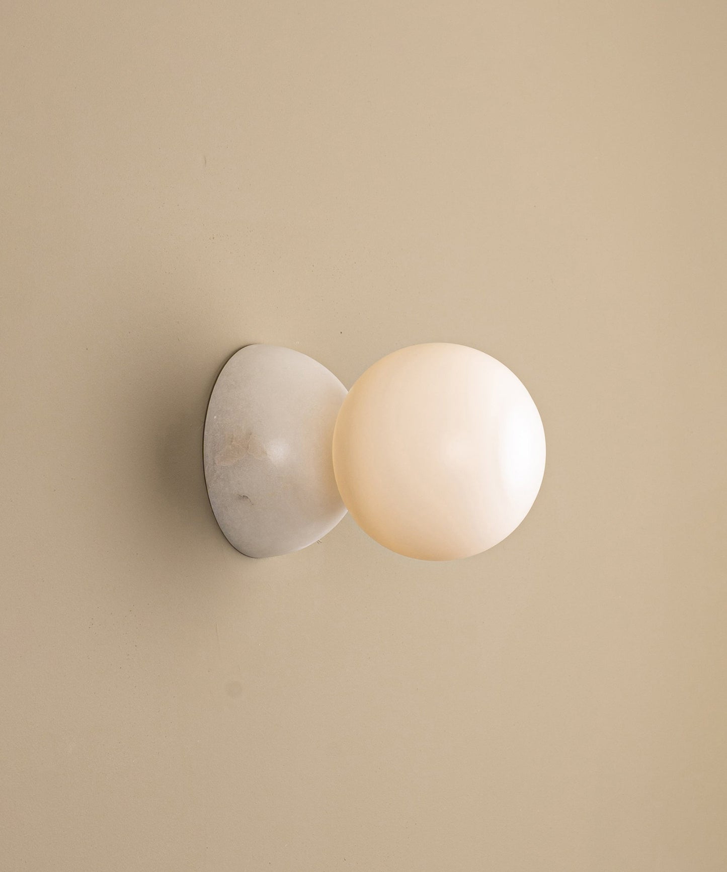 Eklipso Wall Lamp