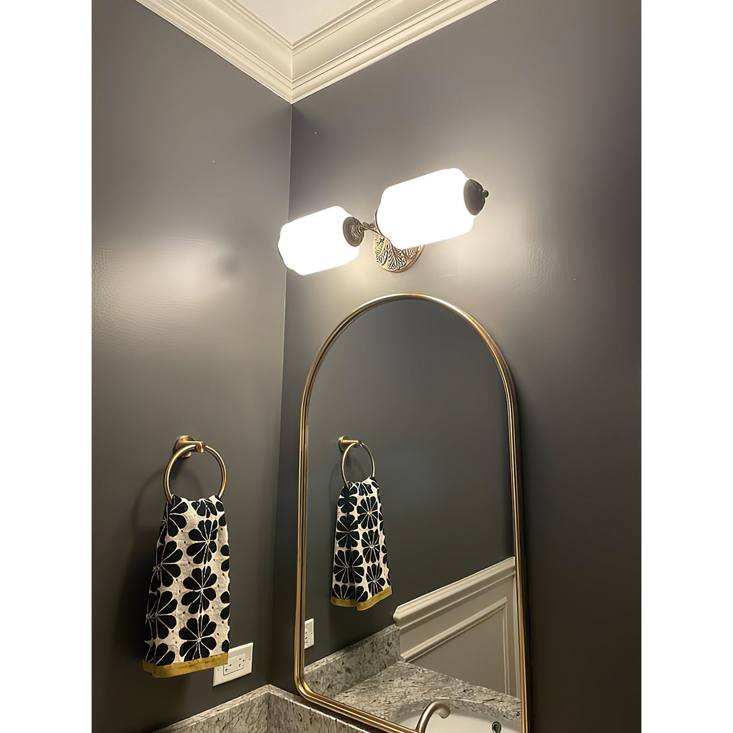 Eloise Scallop Glass Sconce