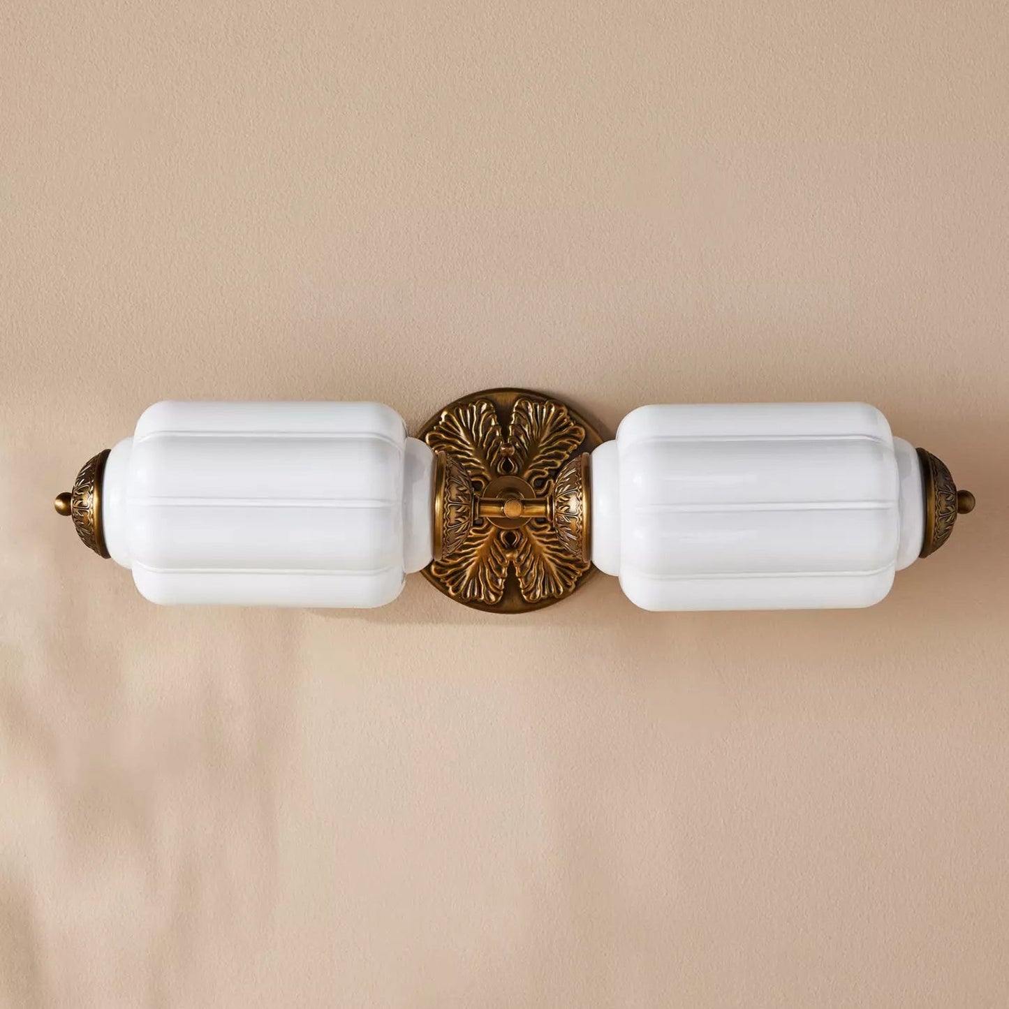 Eloise Scallop Glass Sconce