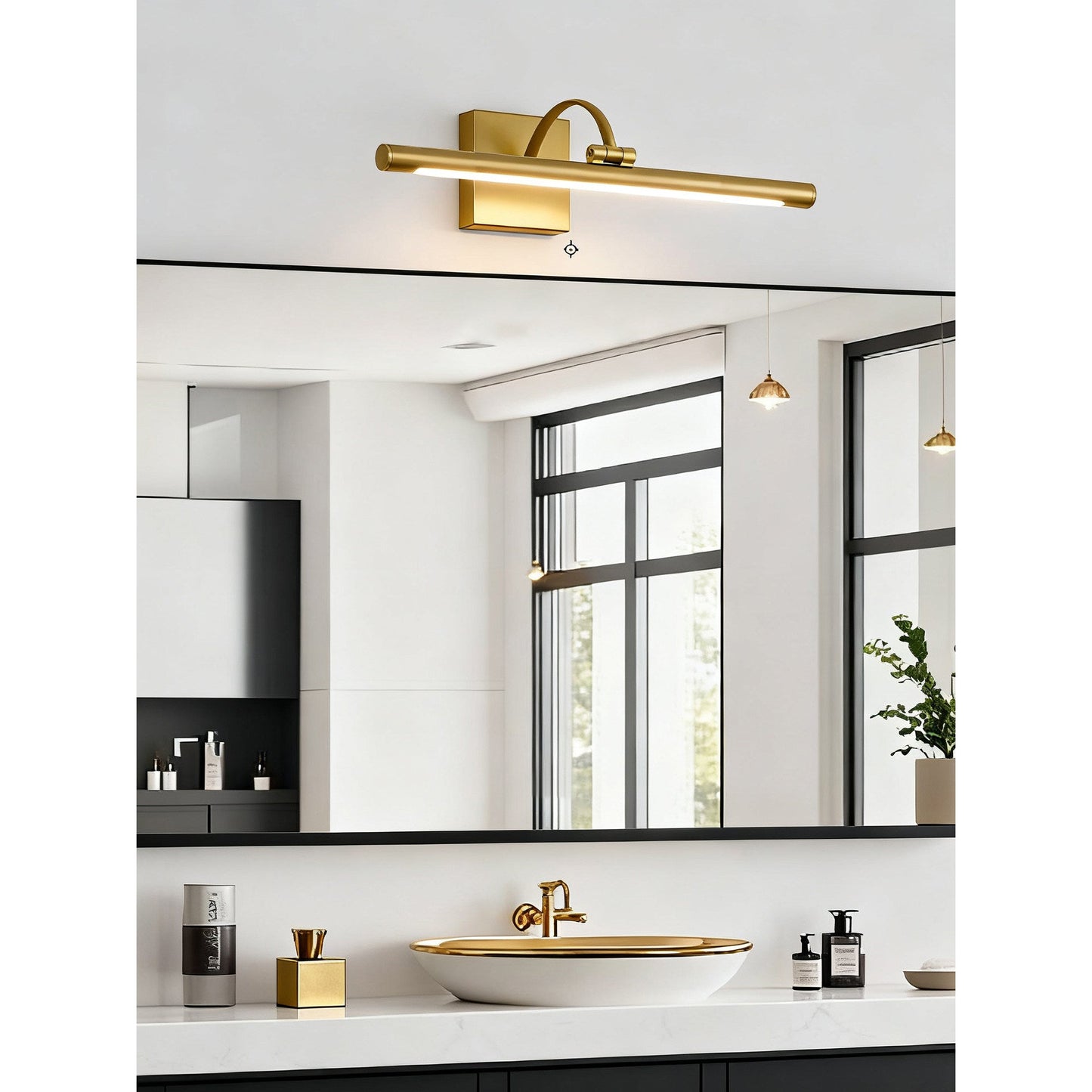 Elowen Brass Wall Lamp