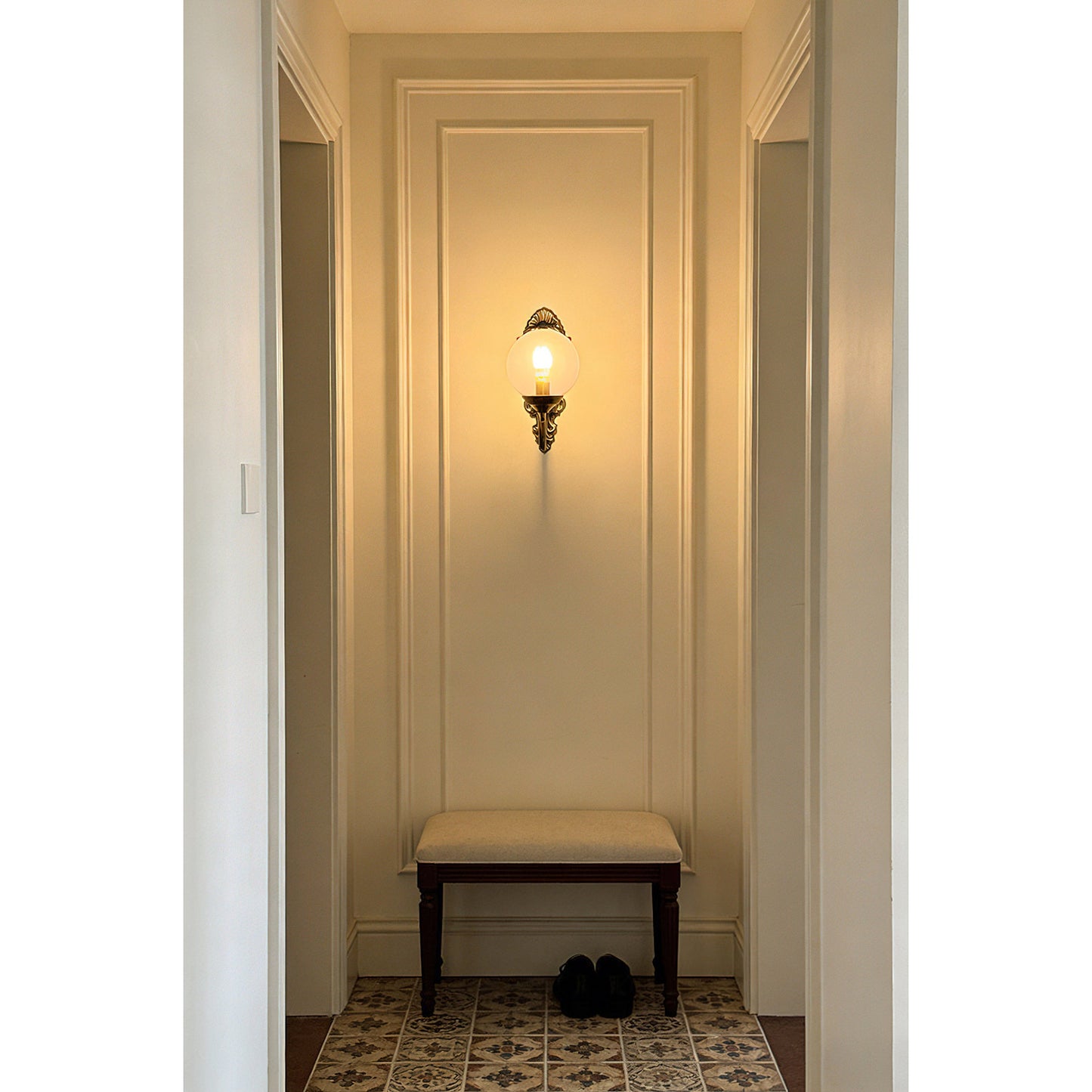 Evelyn Glass Wall Lamp