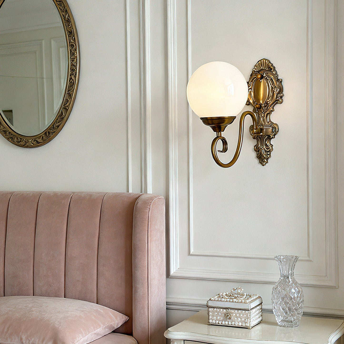 Evelyn Glass Wall Lamp