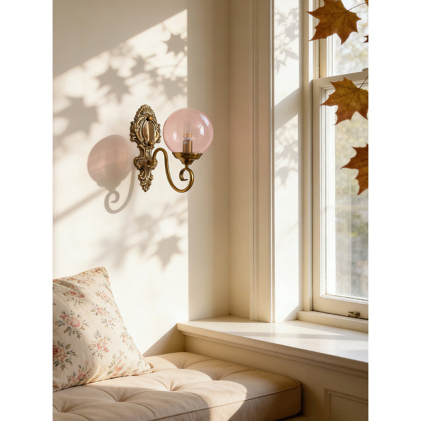 Evelyn Glass Wall Lamp