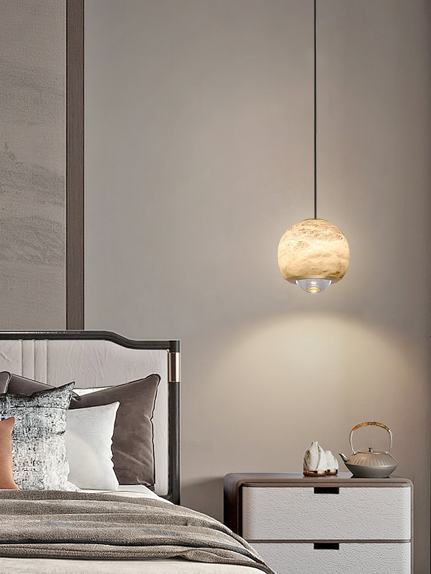 Ferox Alabaster Pendant Light